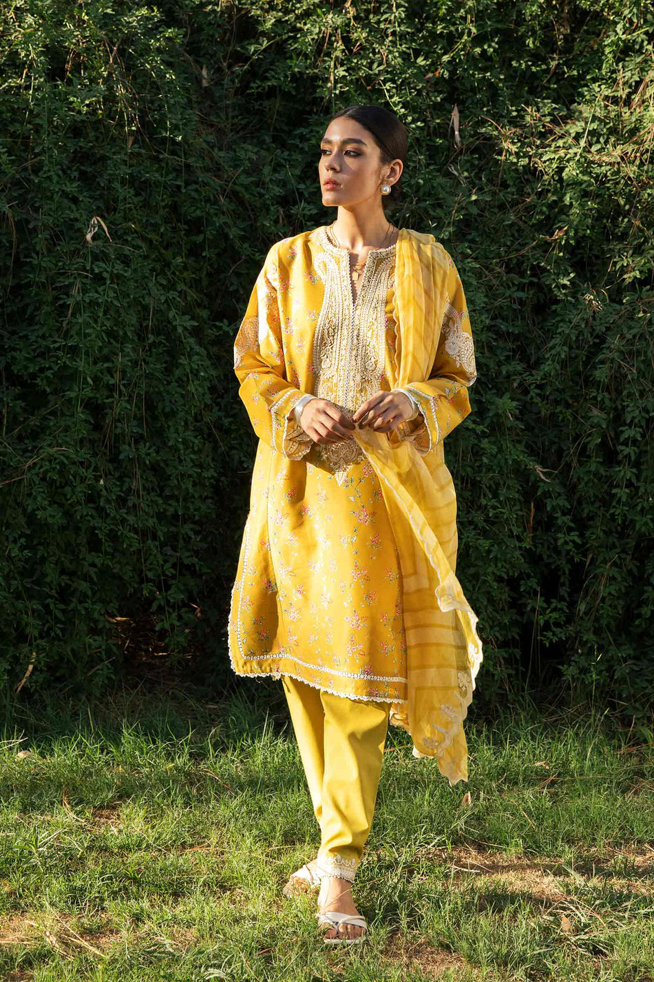 ZCE22 - 3A | Coco By Zara Shahjahan | Lawn Volume 2 Collection 2022