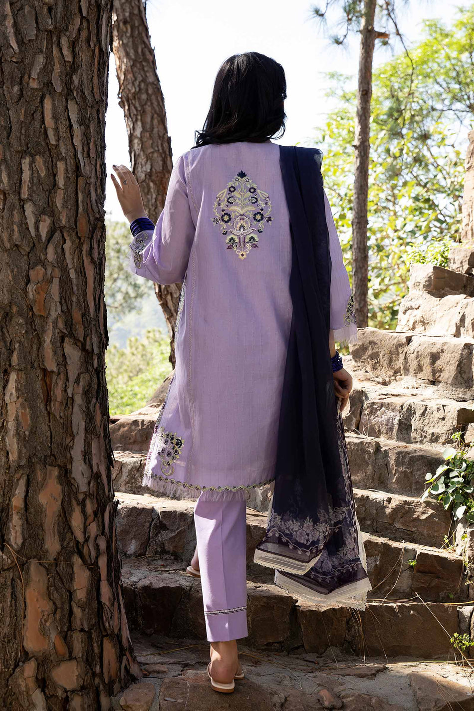 ZCE22 - 8B | Coco By Zara Shahjahan | Lawn Volume 2 Collection 2022