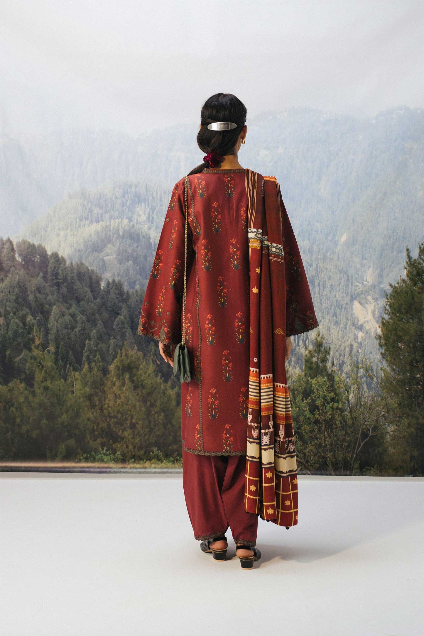 ZW20-1A | Zara Shahjahan | Coco Winter'20