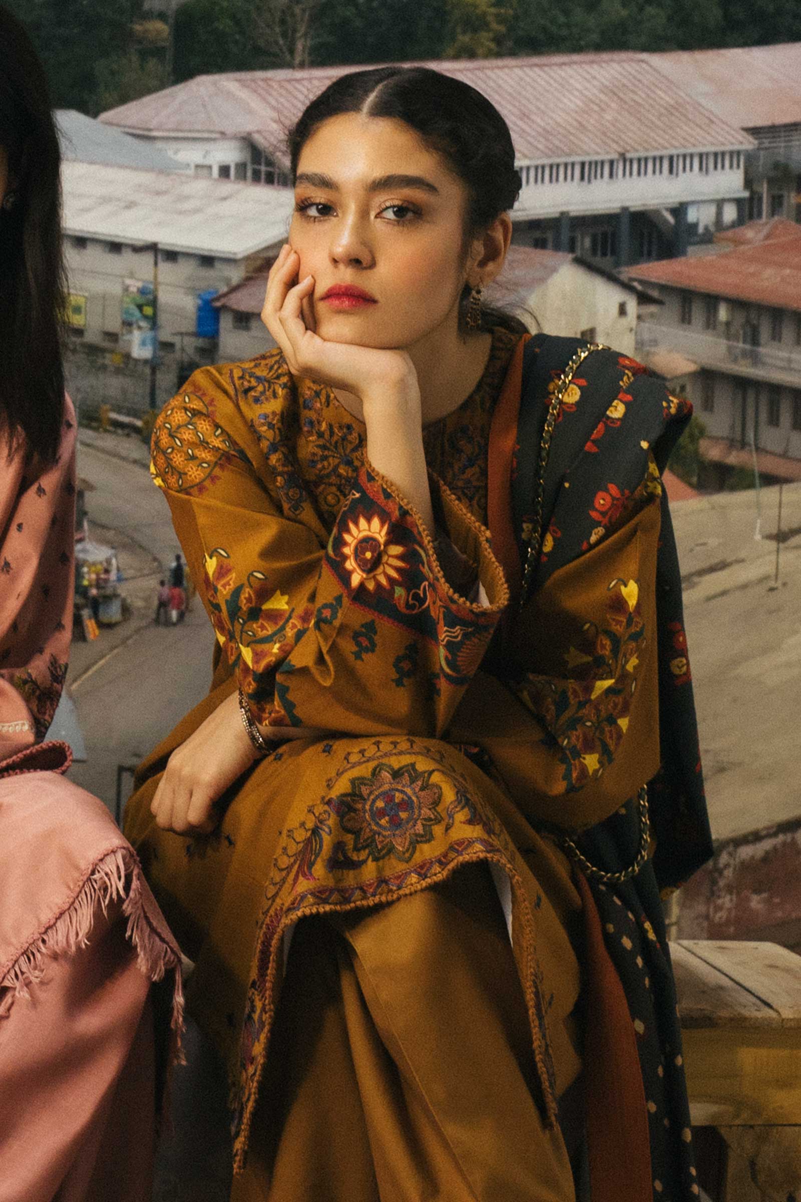 ZW20-2A | Zara Shahjahan | Coco Winter'20