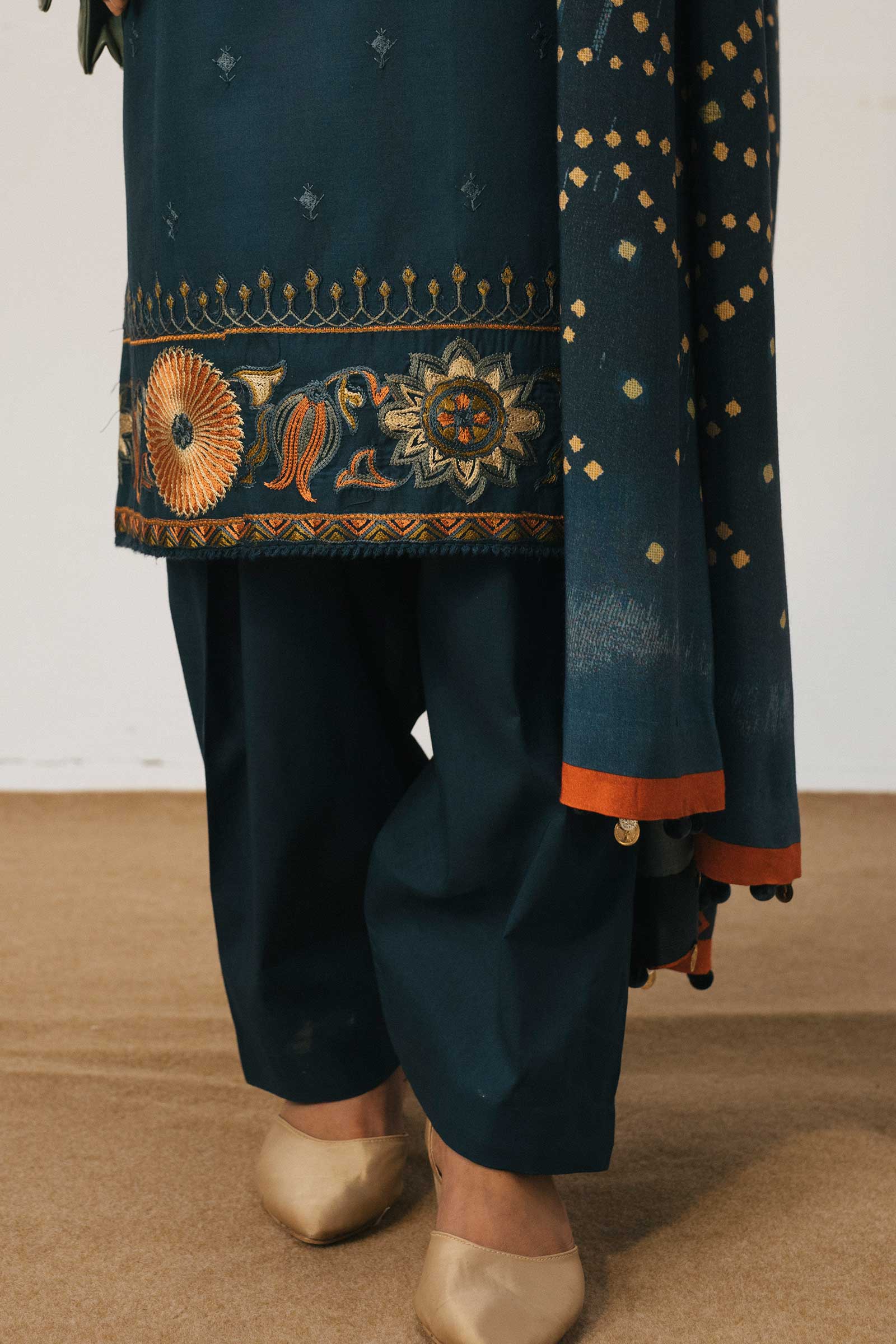 ZW20-2B | Zara Shahjahan | Coco Winter'20