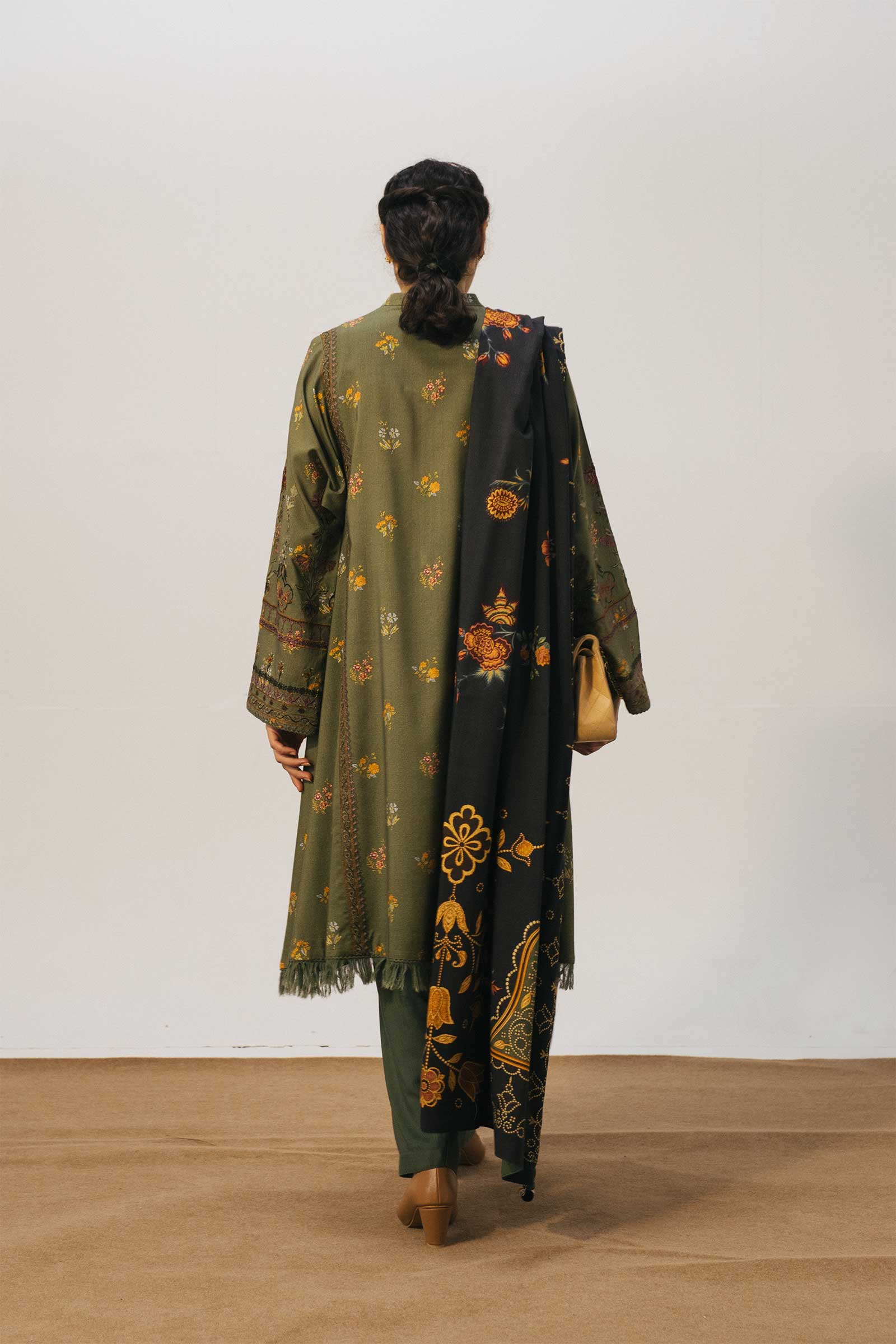 ZW20-3A | Zara Shahjahan | Coco Winter'20