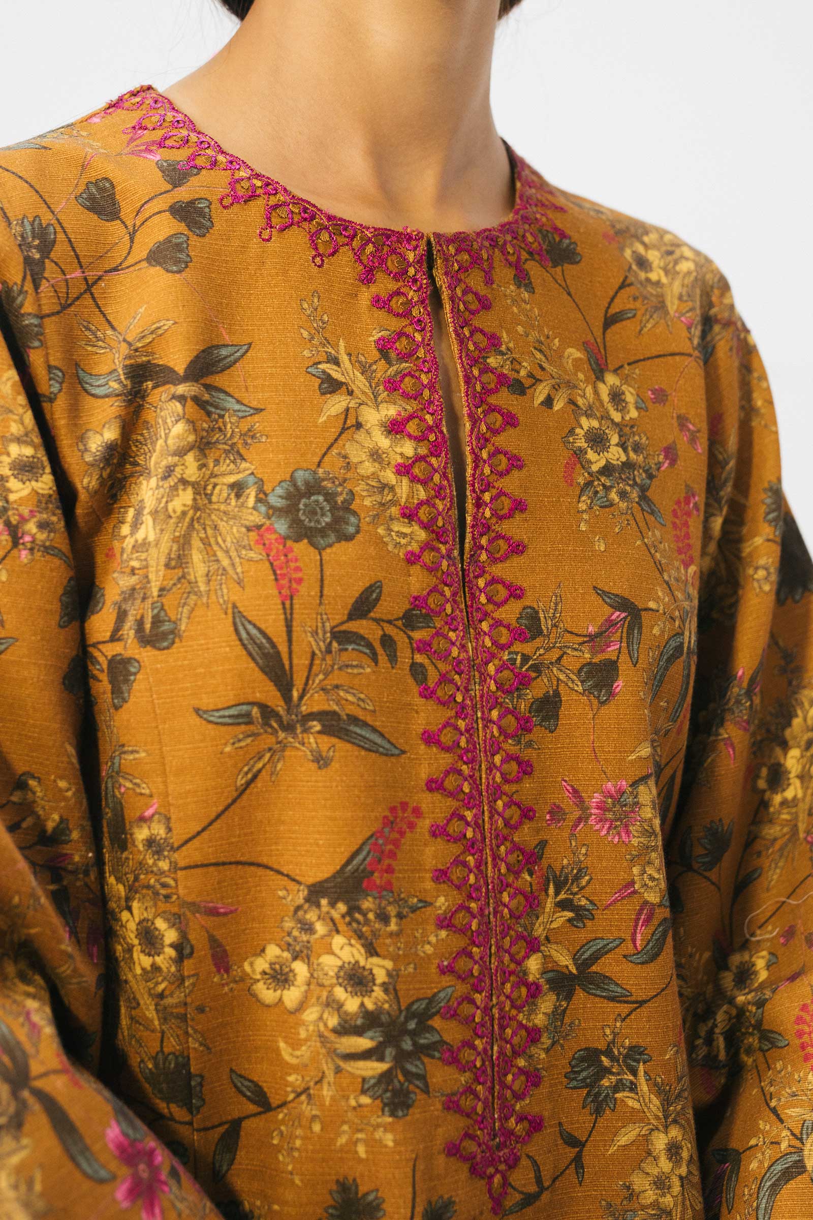 ZW20-5A | Zara Shahjahan | Coco Winter'20