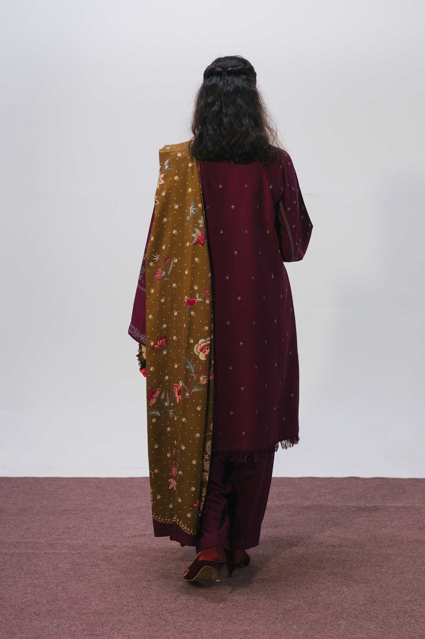 ZW20-8A | Zara Shahjahan | Coco Winter'20