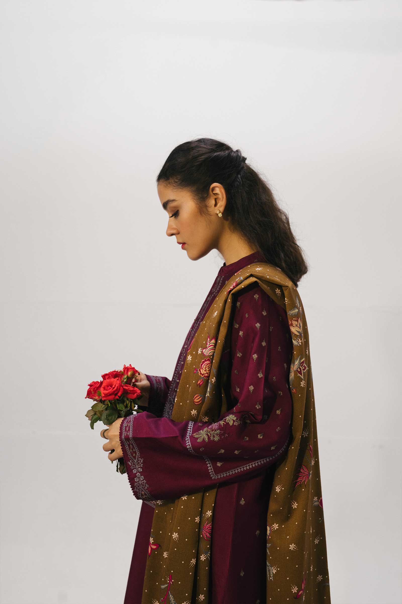ZW20-8A | Zara Shahjahan | Coco Winter'20