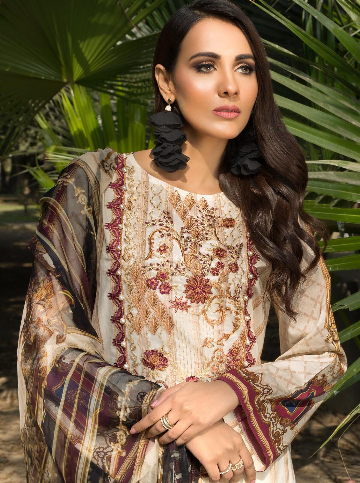 Renaissance Rouge (Lawn - 3 Piece) by Beech Tree