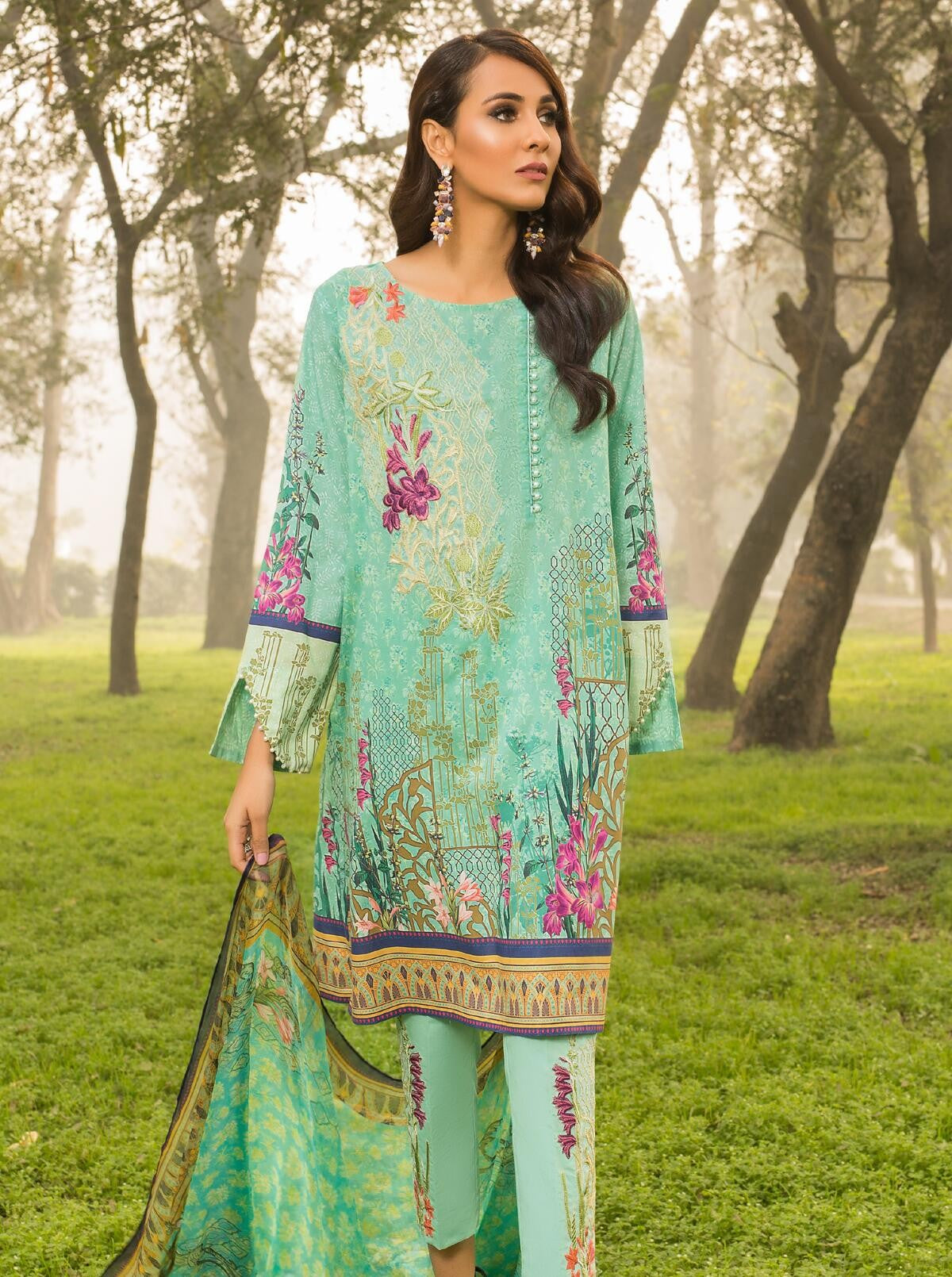 Glistening Timber (Lawn - 3 Piece) by Beech Tree