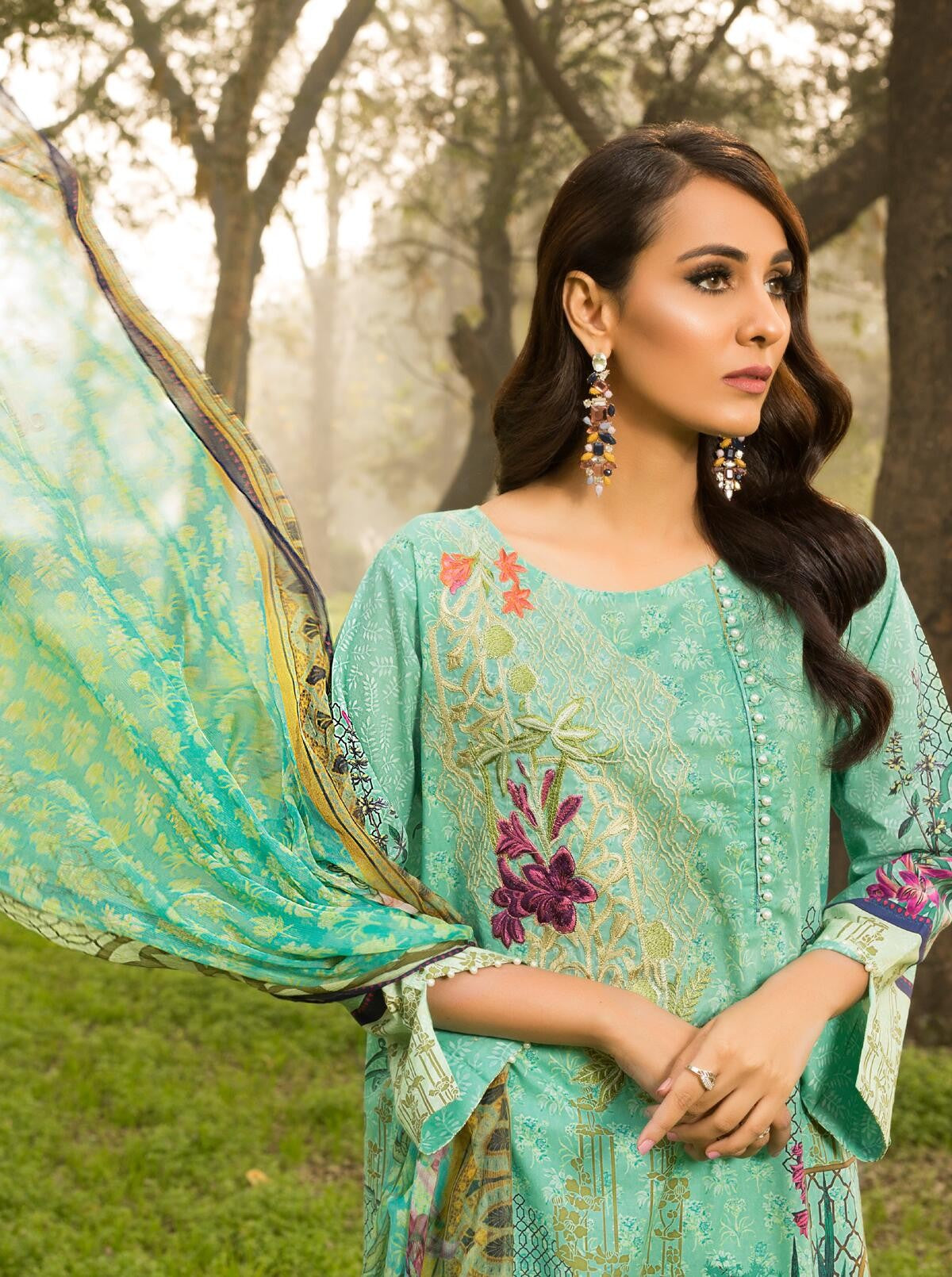 Glistening Timber (Lawn - 3 Piece) by Beech Tree