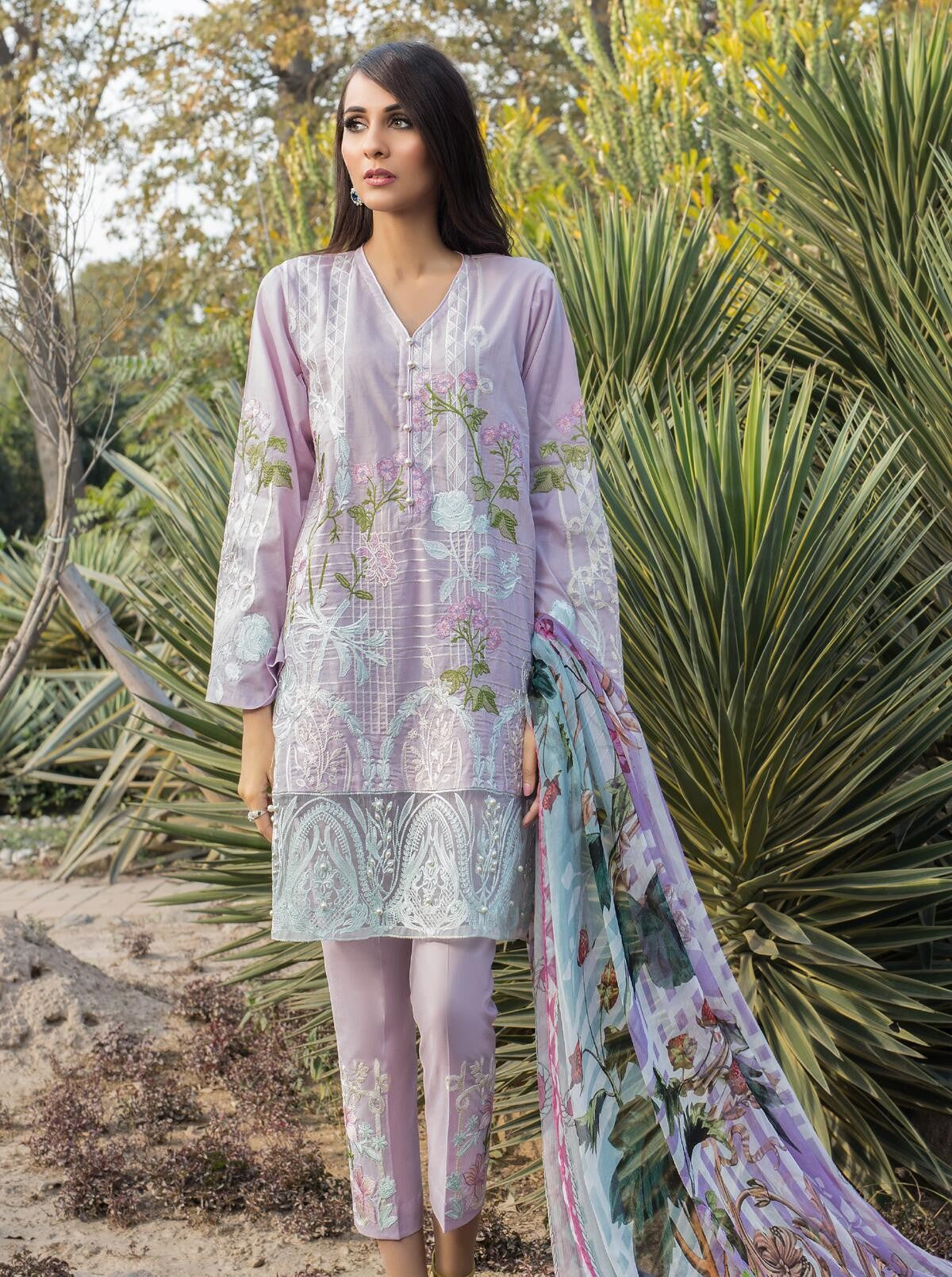 Lilac Floret (Lawn - 3 Piece) by Beech Tree