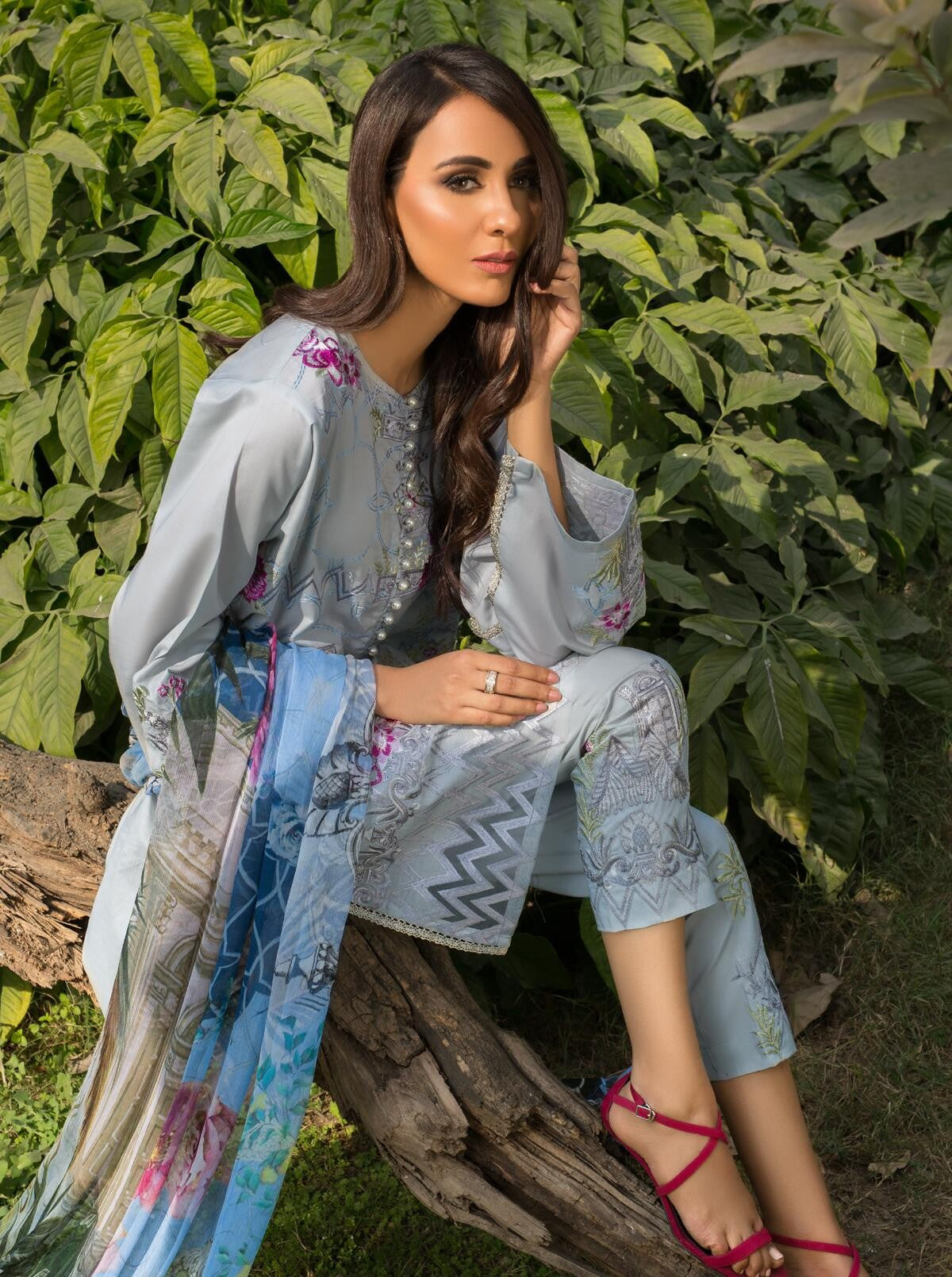 Aegean Ash (Lawn - 3 Piece) by Beech Tree