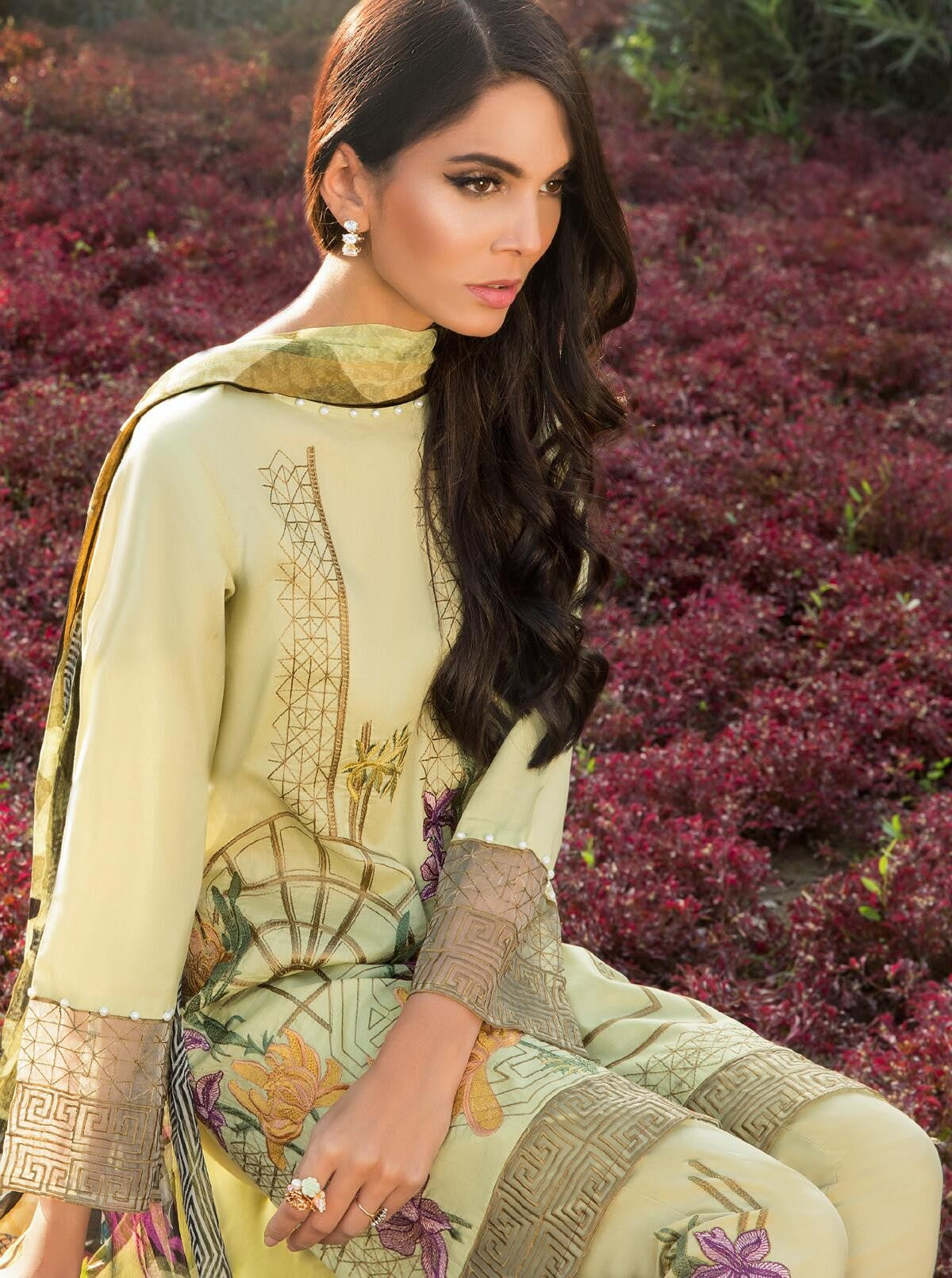 Vine Hatch (Lawn - 3 Piece) by Beech Tree