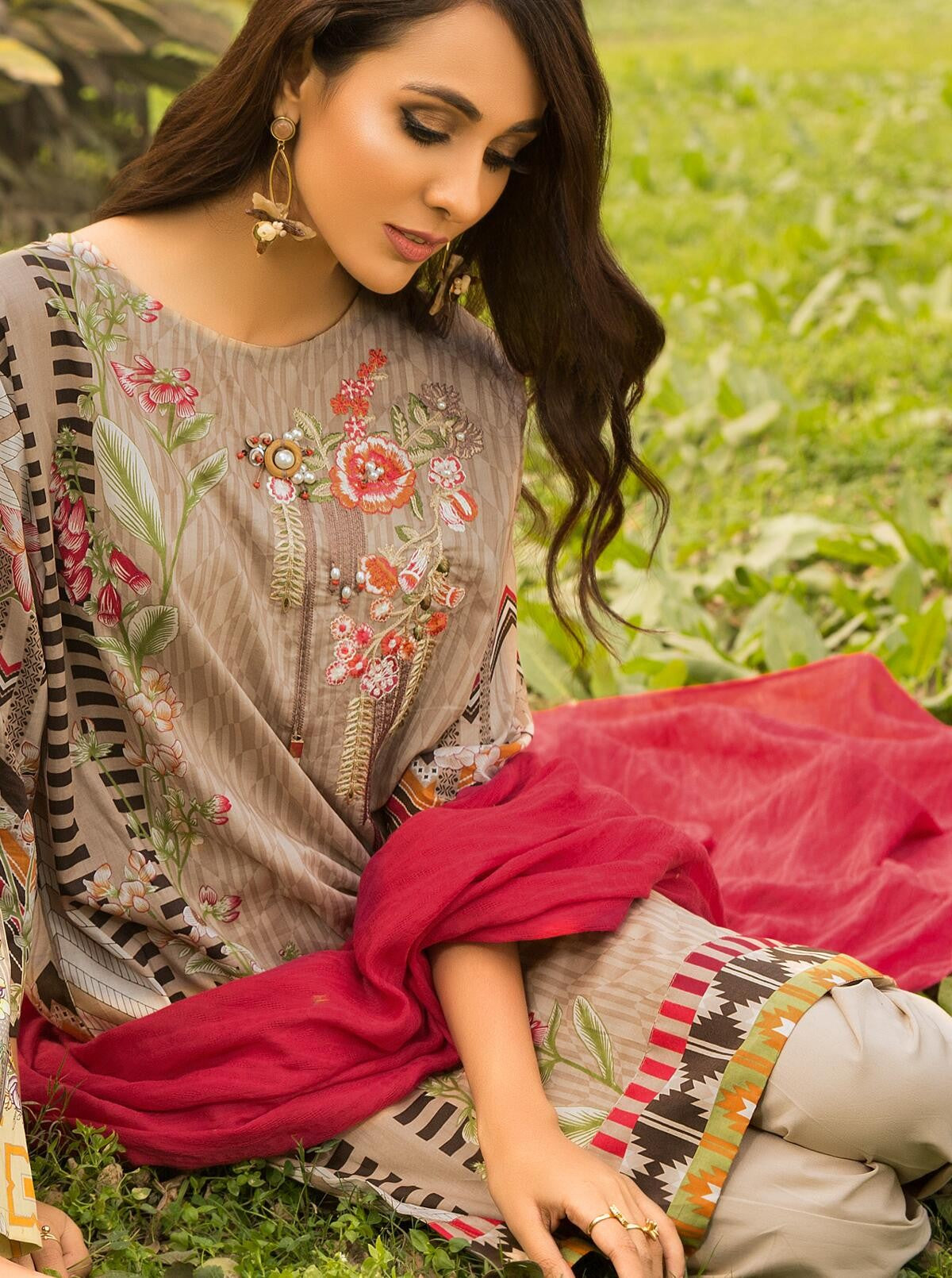 Japonica Glisten (Lawn - 2 Piece) by Beech Tree