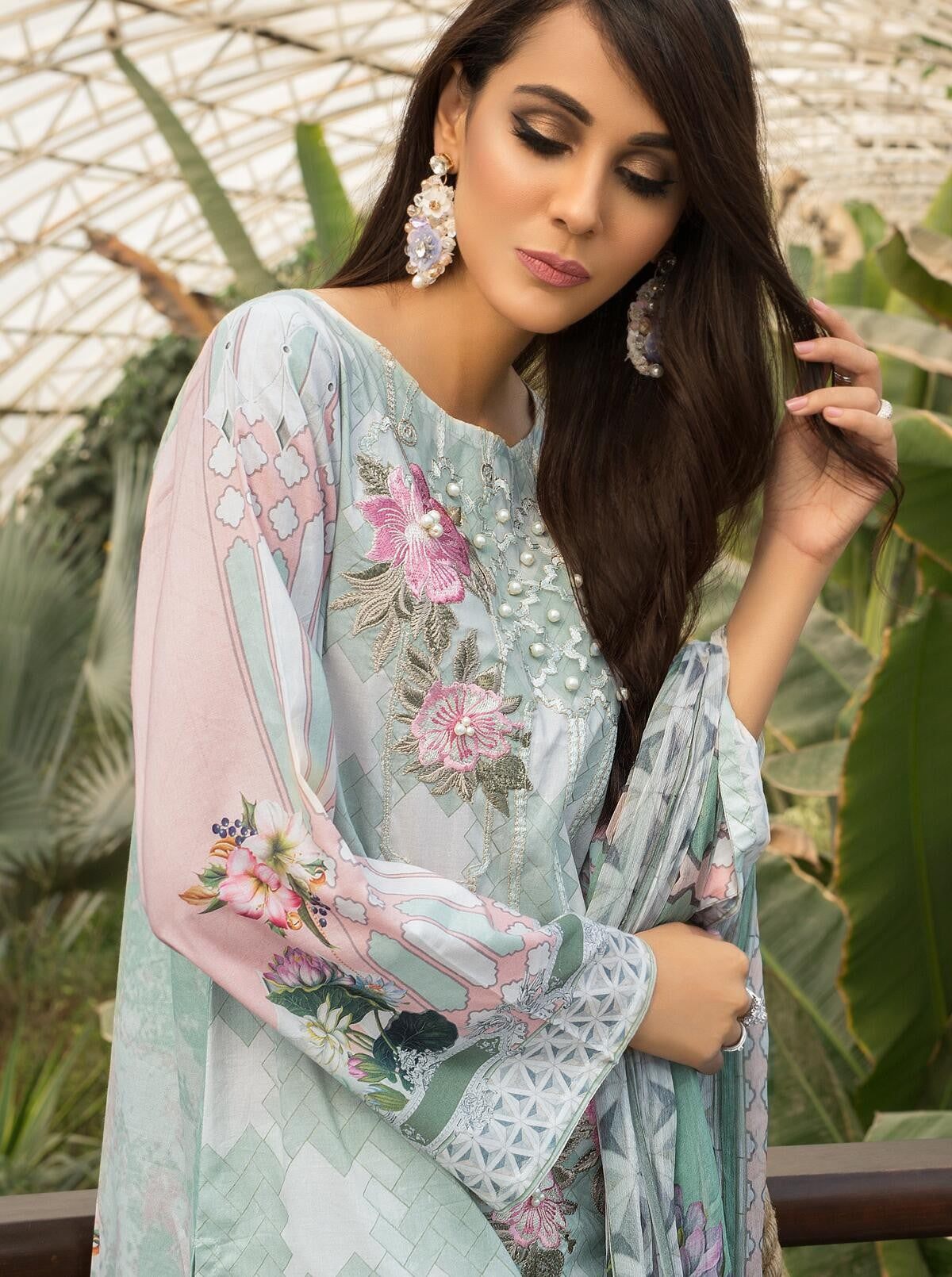 Opal Glow Lawn (3 Piece) by Beech Tree