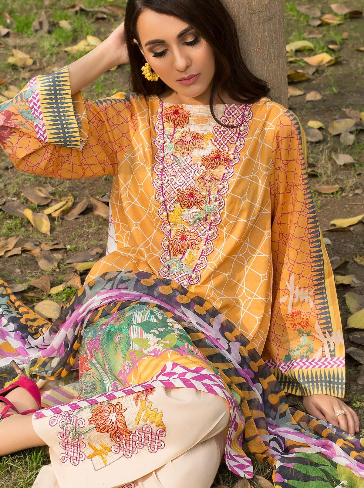 Mustard Fields Lawn (3 Piece) by Beech Tree