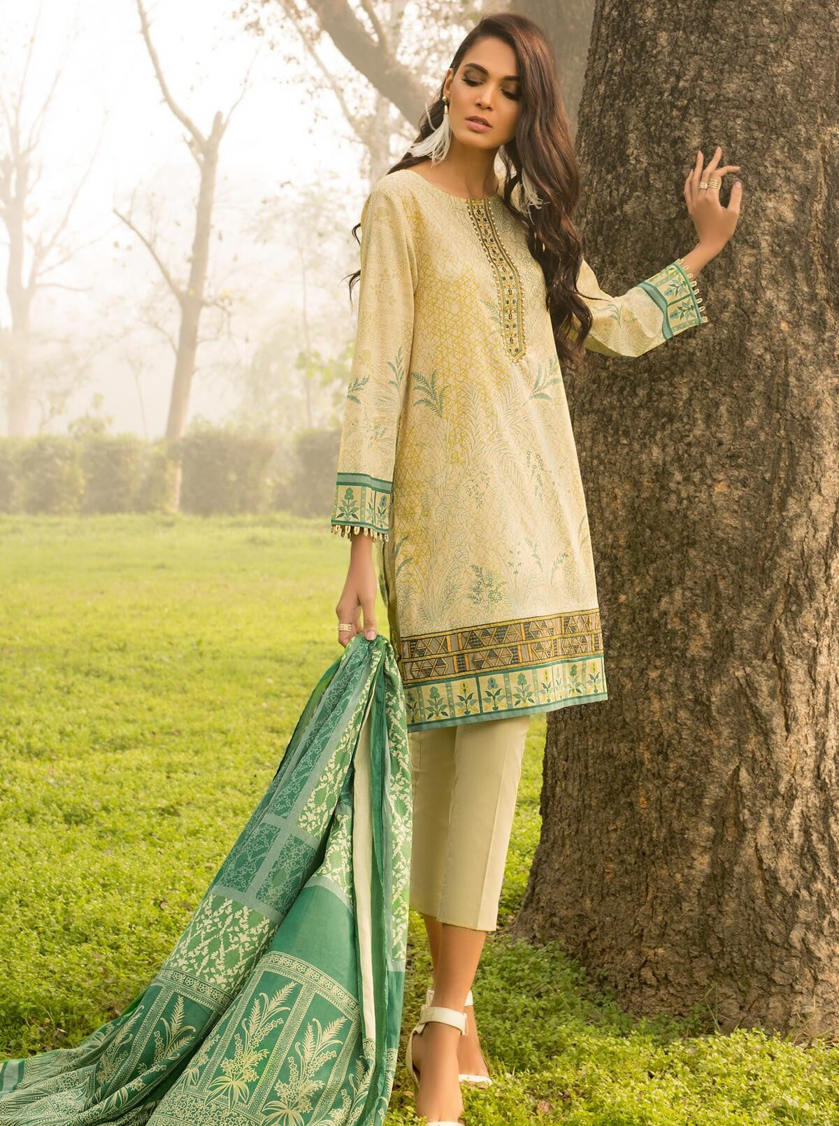 Beaming Verdant (Lawn - 2 Piece) by Beech Tree