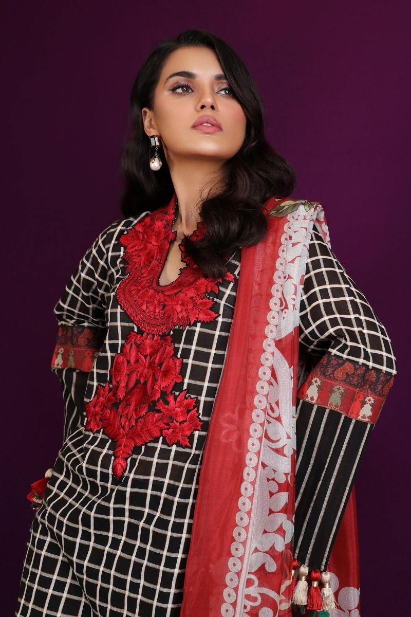 01 (Sana Safinaz Pre-Fall'19 Collection)