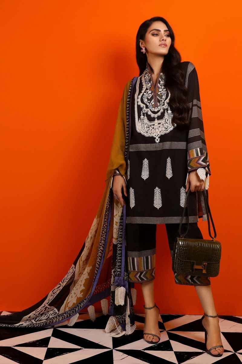 02 (Sana Safinaz Pre-Fall'19 Collection)
