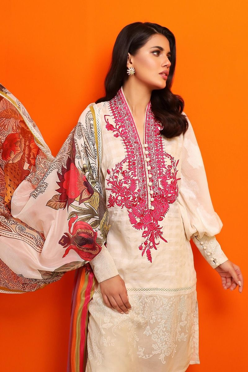 03 (Sana Safinaz Pre-Fall'19 Collection)