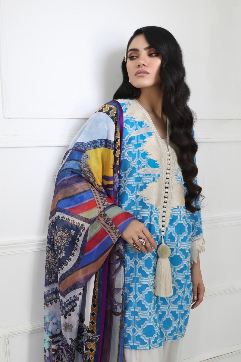 08 (Sana Safinaz Pre-Fall'19 Collection)