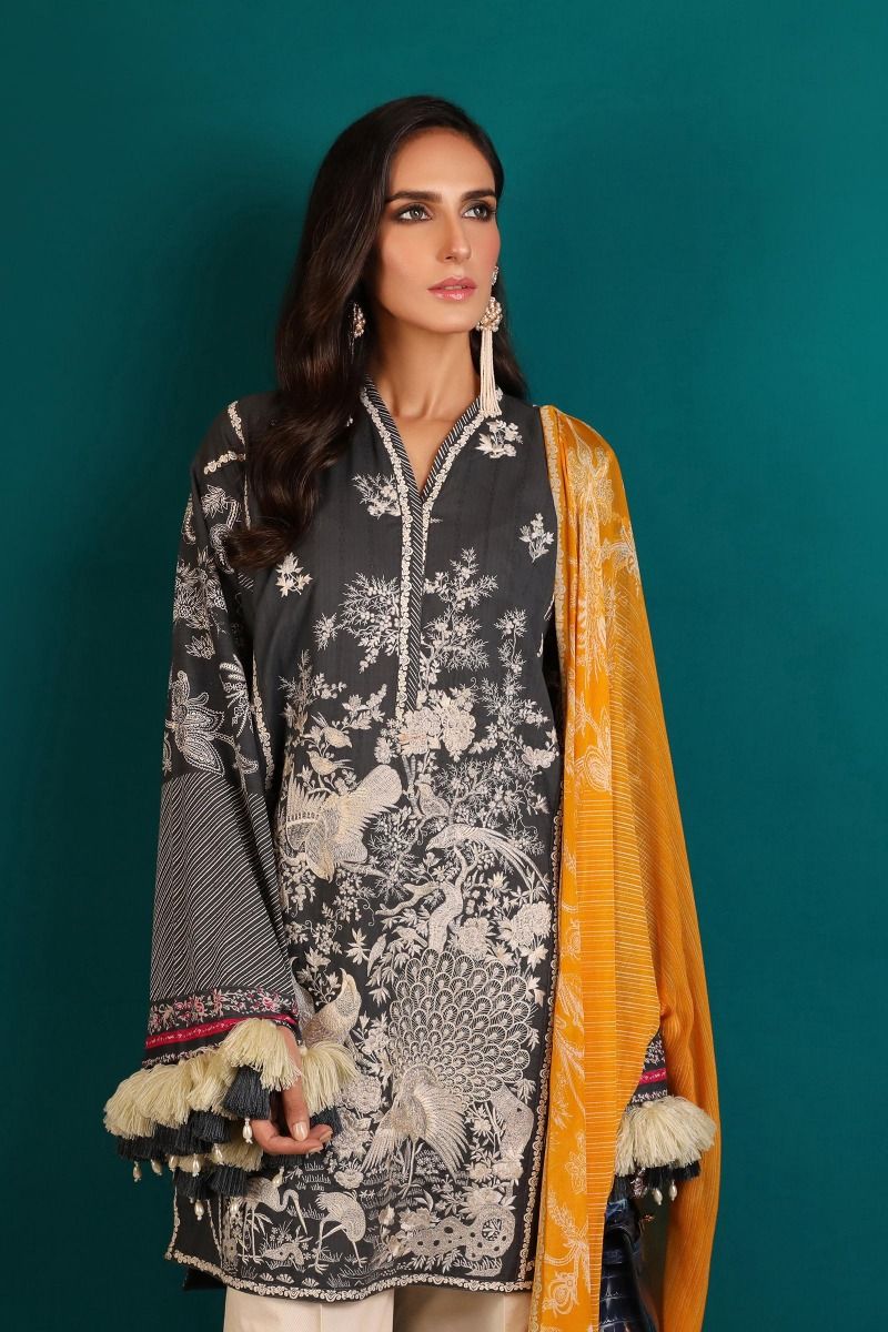 09B (Sana Safinaz Pre-Fall'19 Collection)