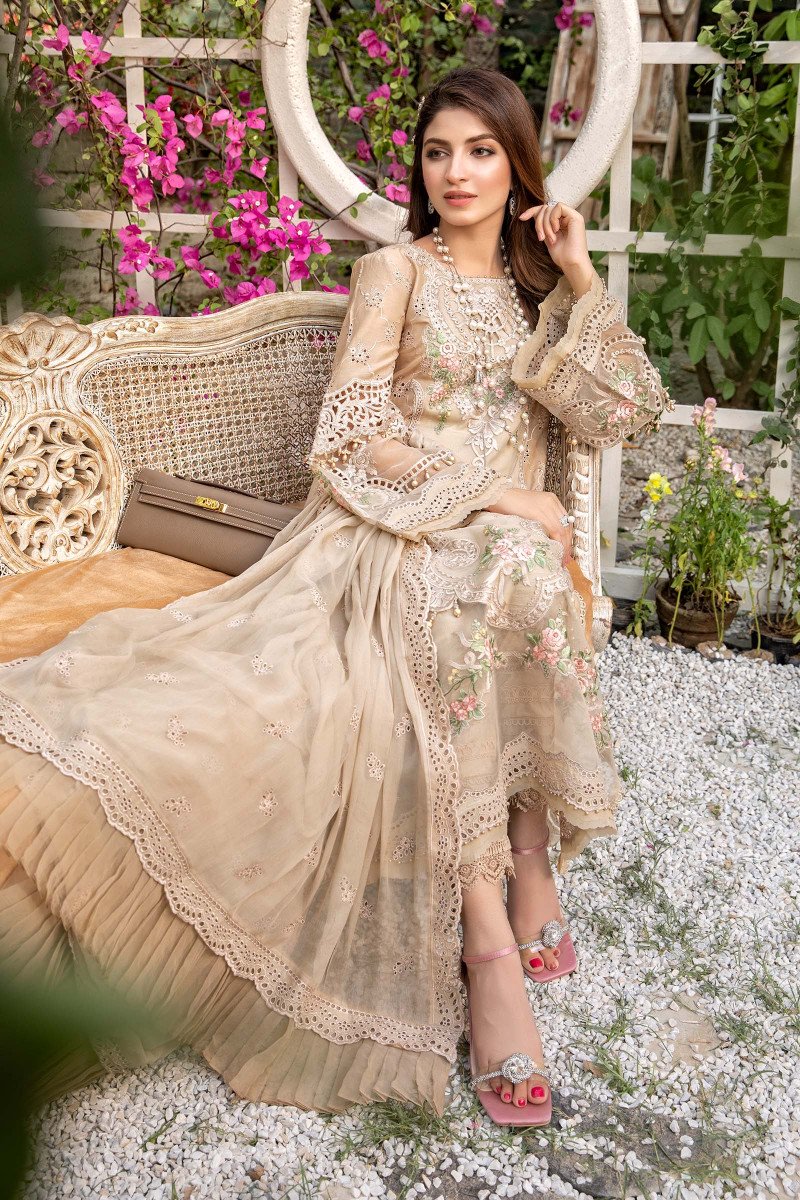 EL - 22 - 06 - Coffee | Maria B | Eid Lawn Collection 2022