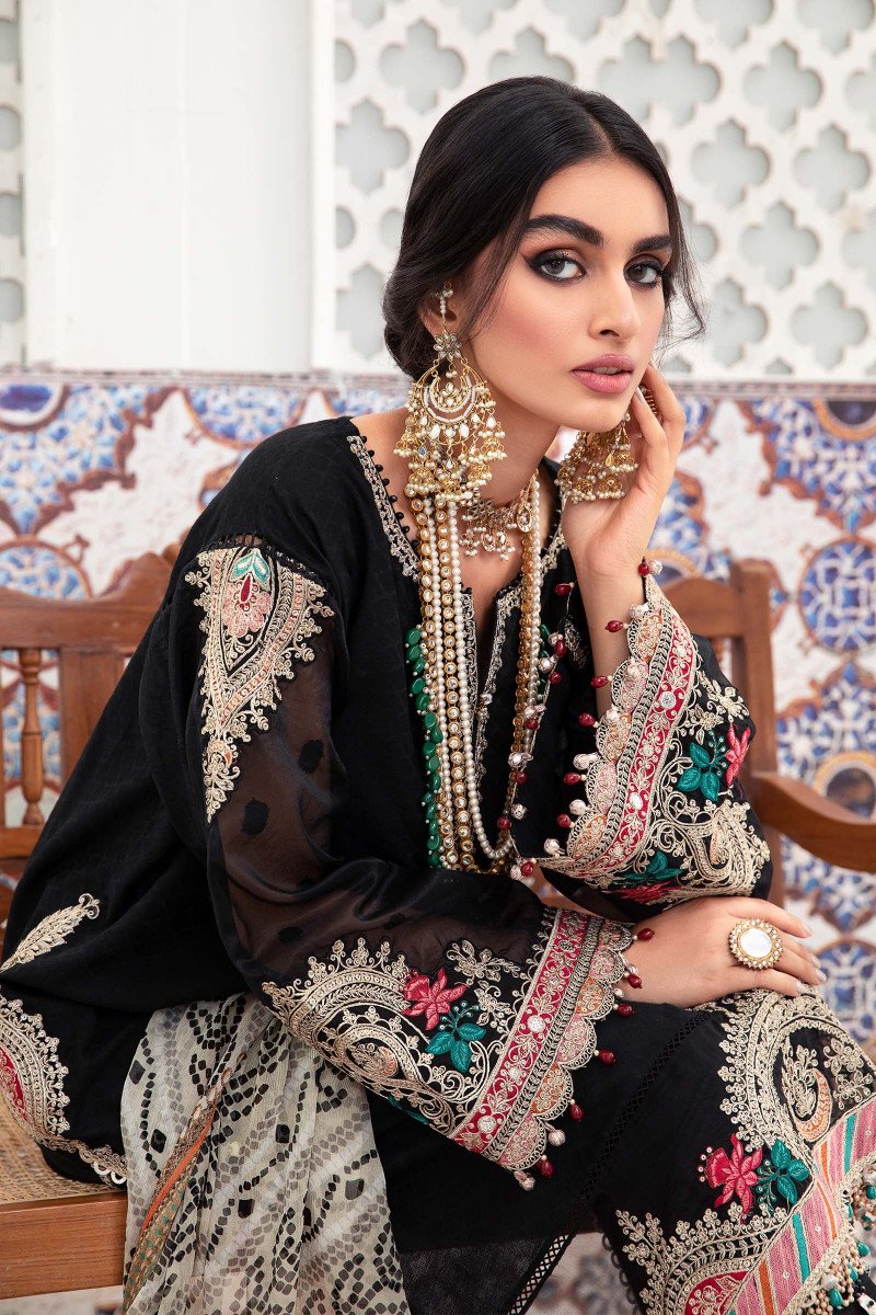 EL - 22 - 07 - Black | Maria B | Eid Lawn Collection 2022