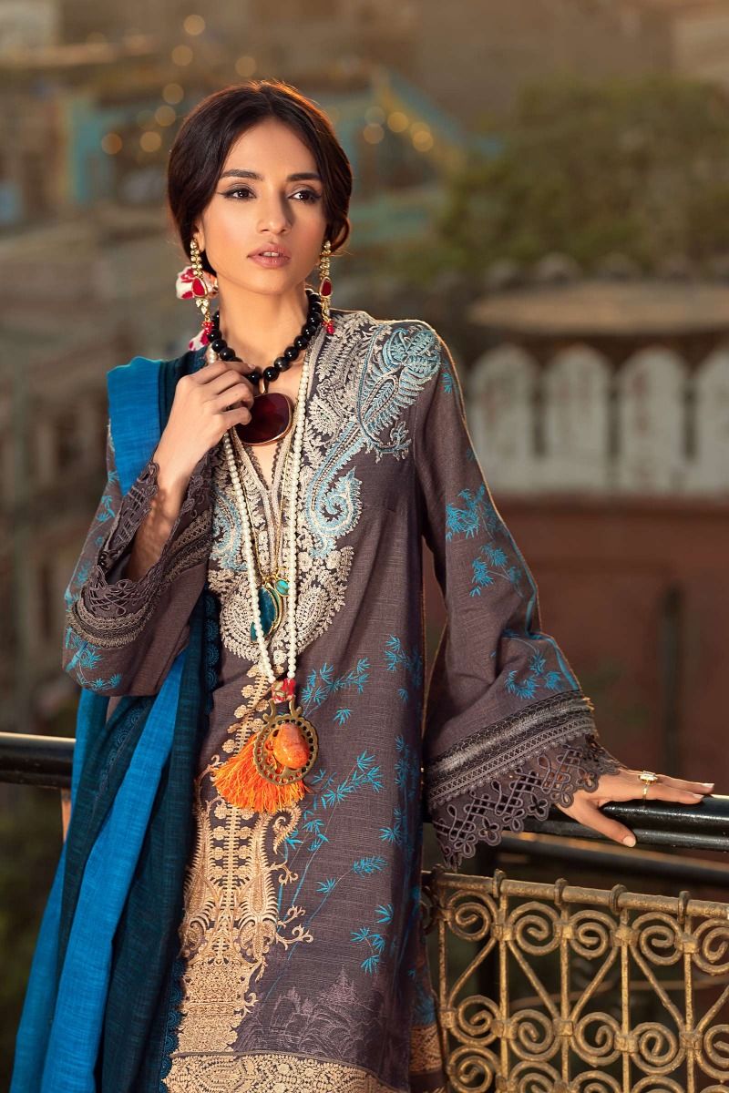 H202-04A-CQ | Sana Safinaz | Mahay Winter'20
