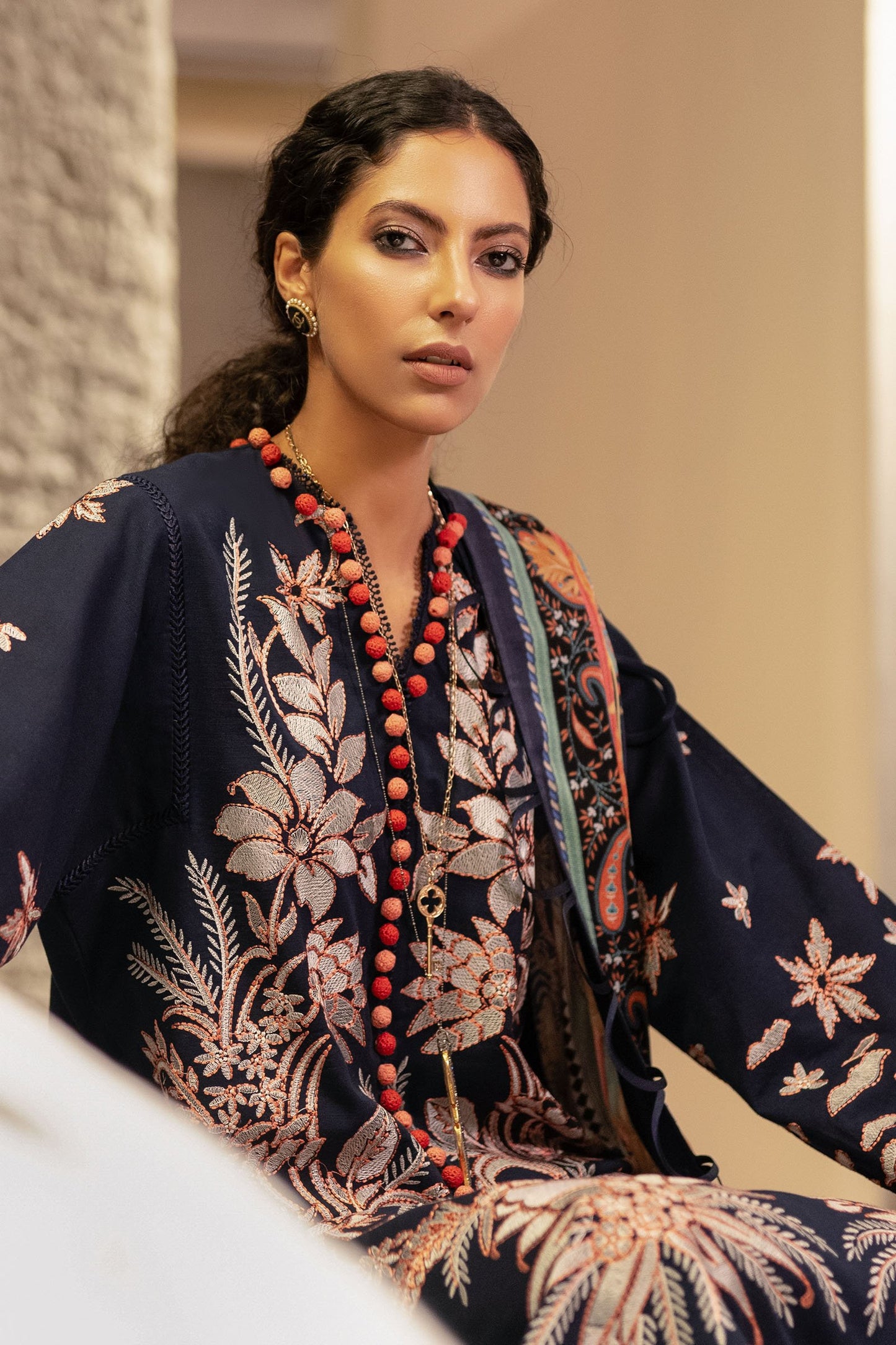 Shahla (ZW20-05) | Zaha | Modern Scapes | Winter'20