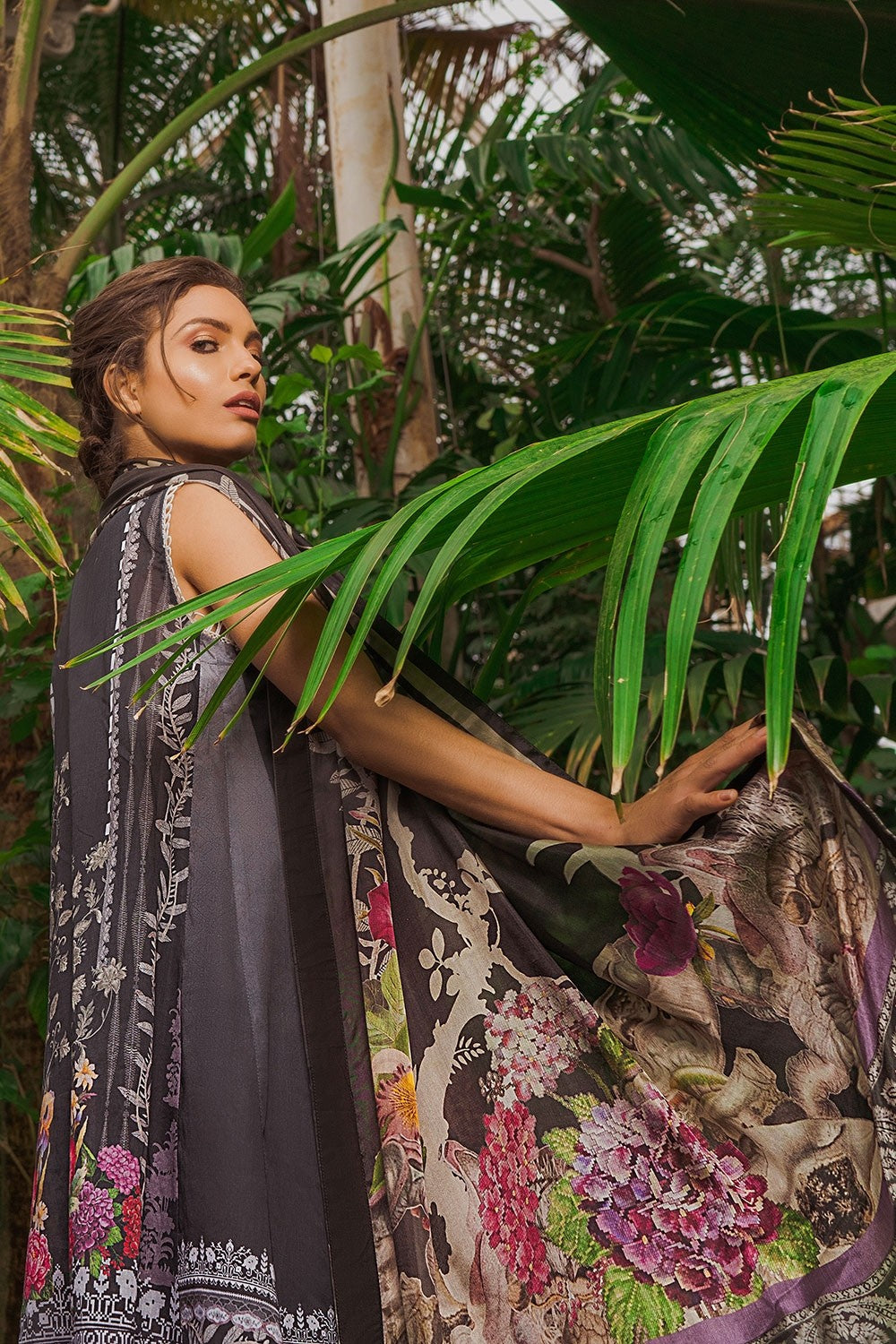 13-B Sobia Nazir Luxury Lawn 2019