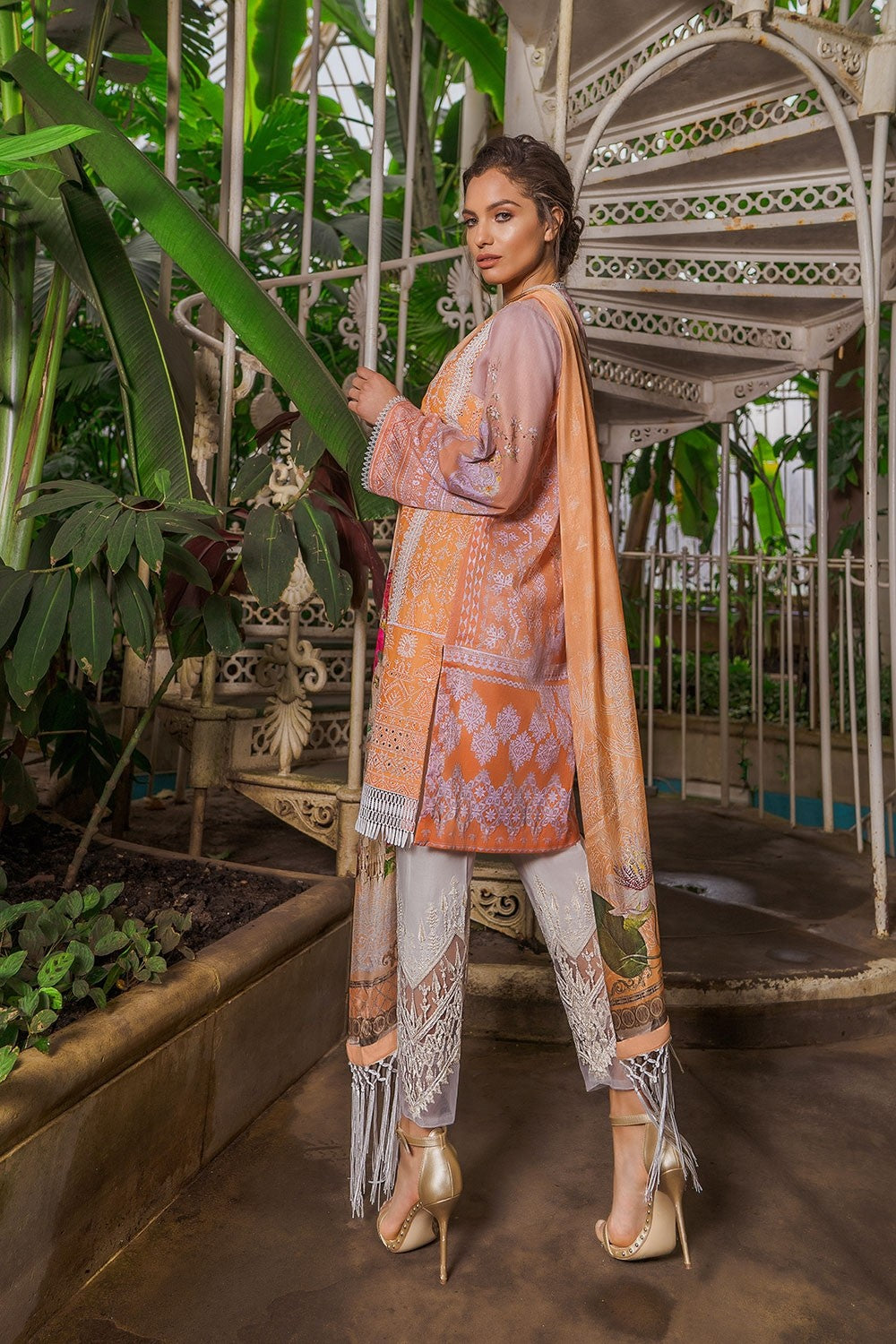 14-B Sobia Nazir Luxury Lawn 2019