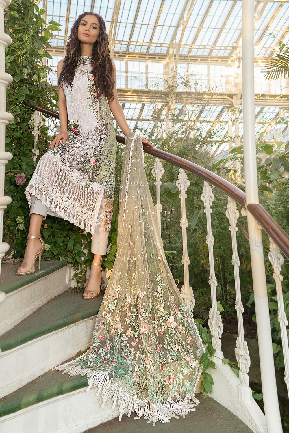 1-A Sobia Nazir Luxury Lawn 2019