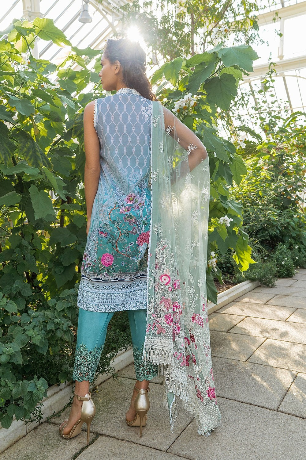 2-B Sobia Nazir Luxury Lawn 2019
