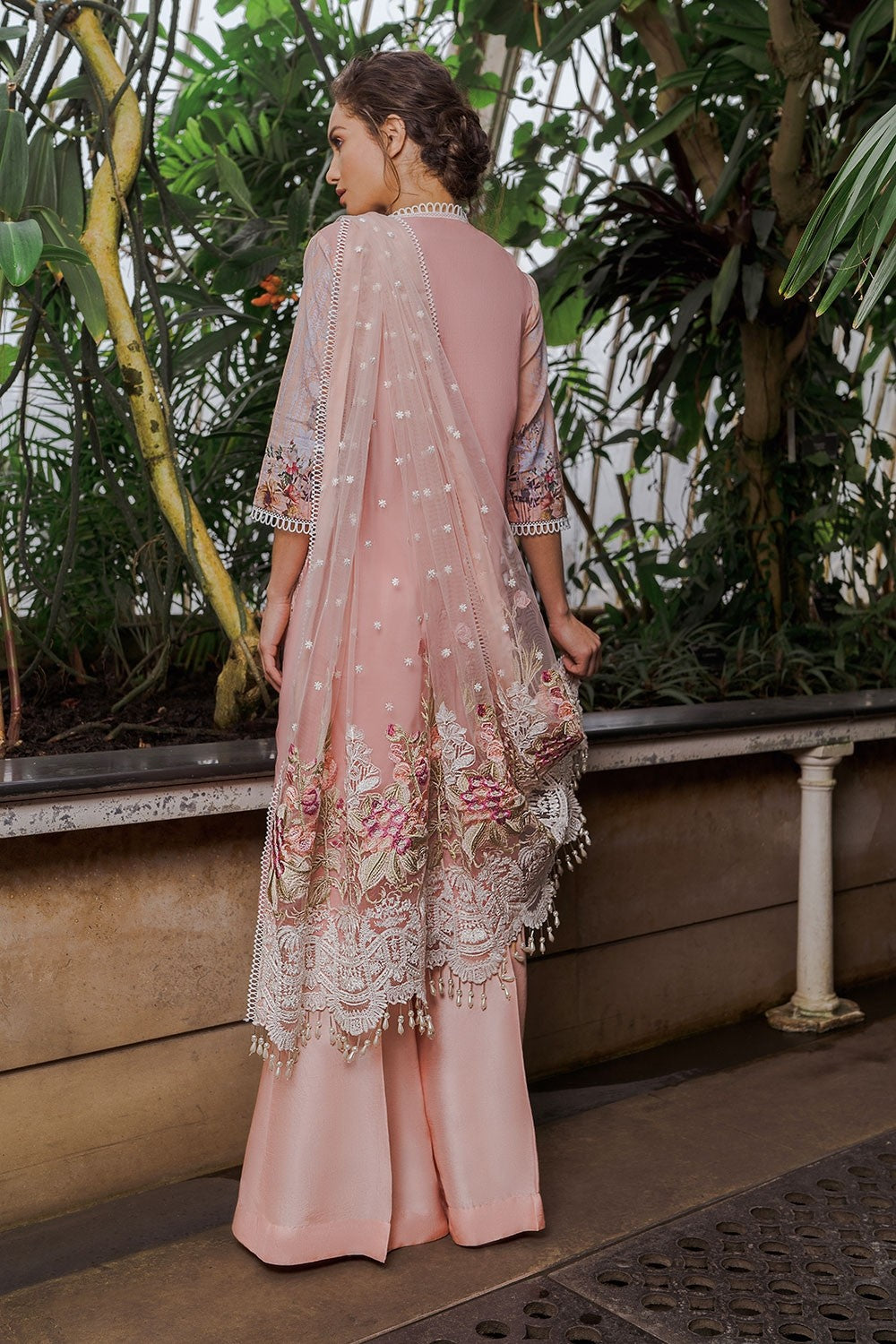 3-A Sobia Nazir Luxury Lawn 2019