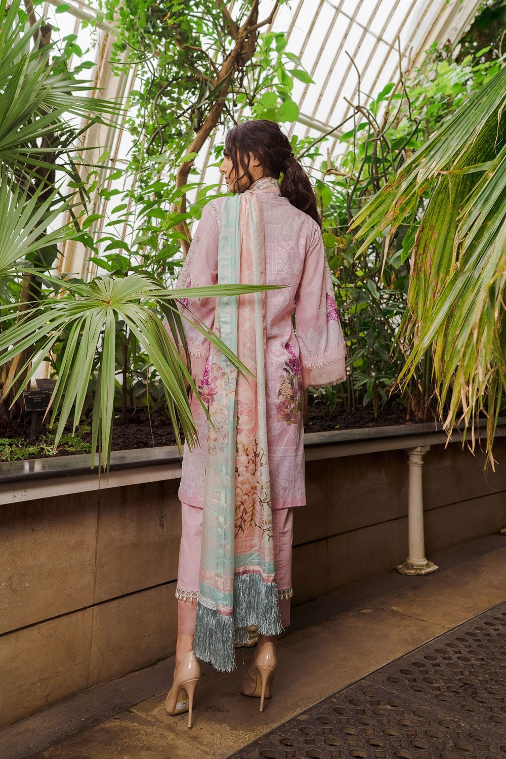 8-B Sobia Nazir Luxury Lawn 2019