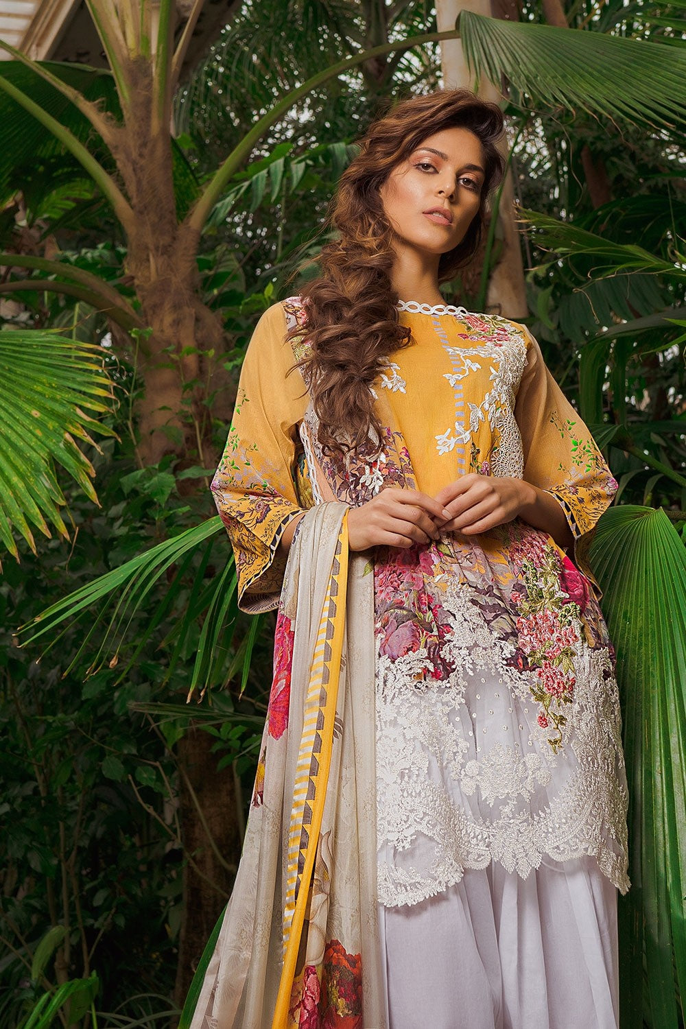 9-A Sobia Nazir Luxury Lawn 2019