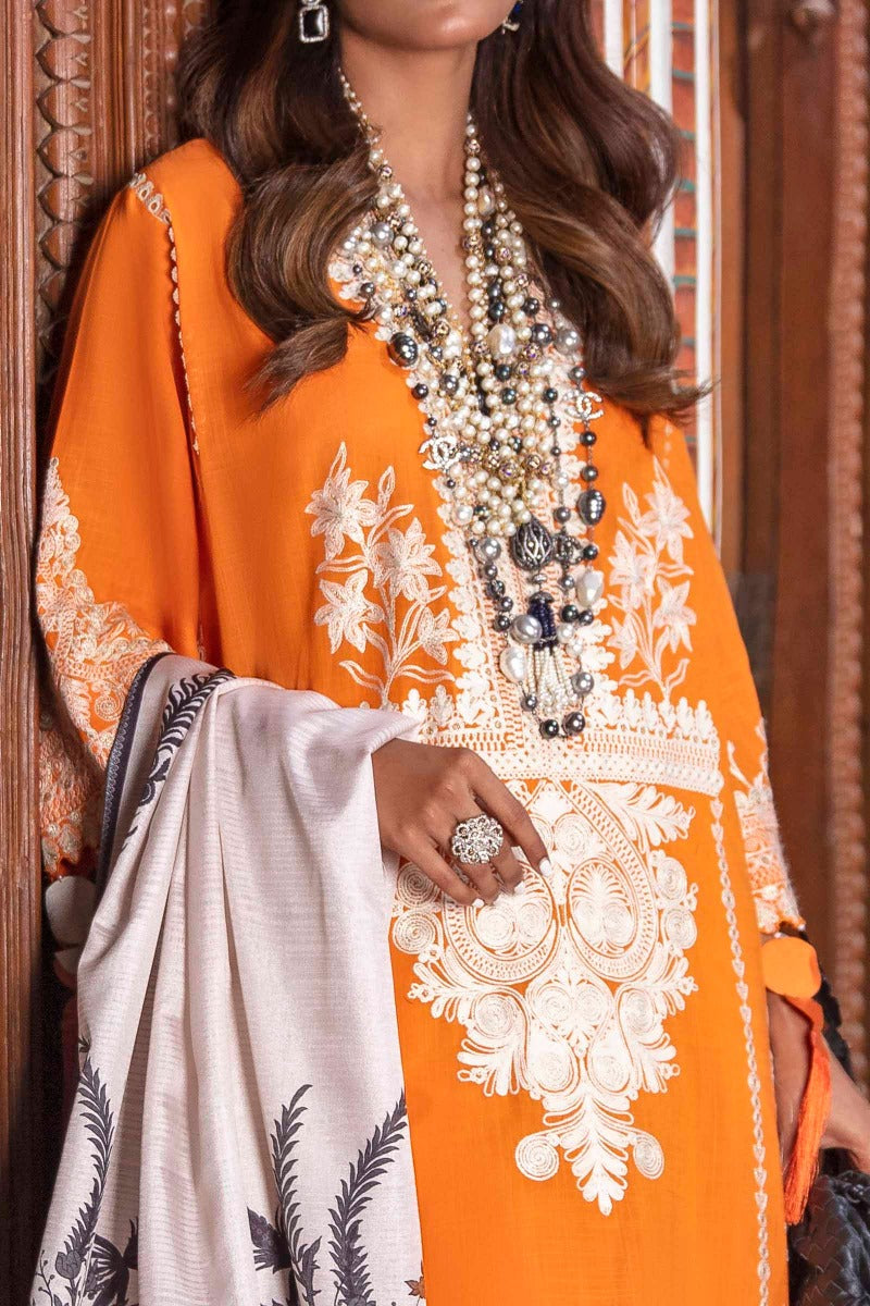L211-010B-CL | Sana Safinaz | Luxury Lawn 2021