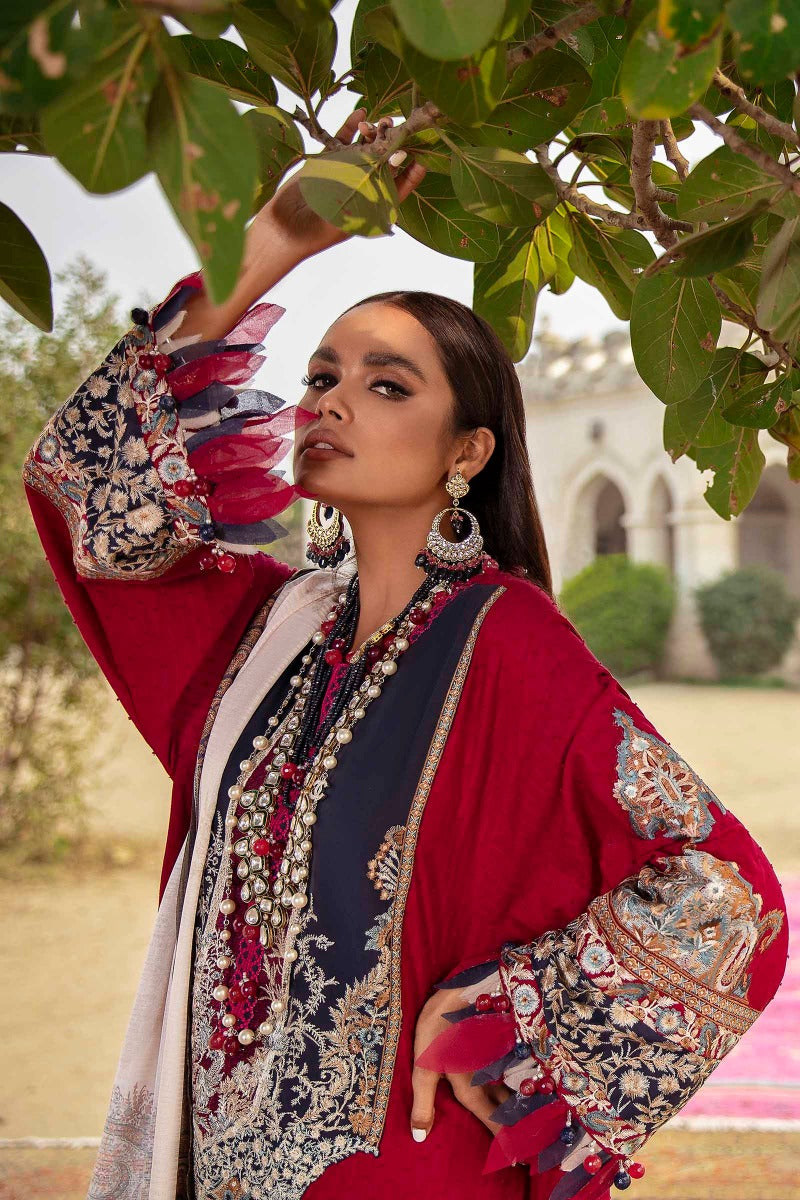 L211-013A-CL | Sana Safinaz | Luxury Lawn 2021