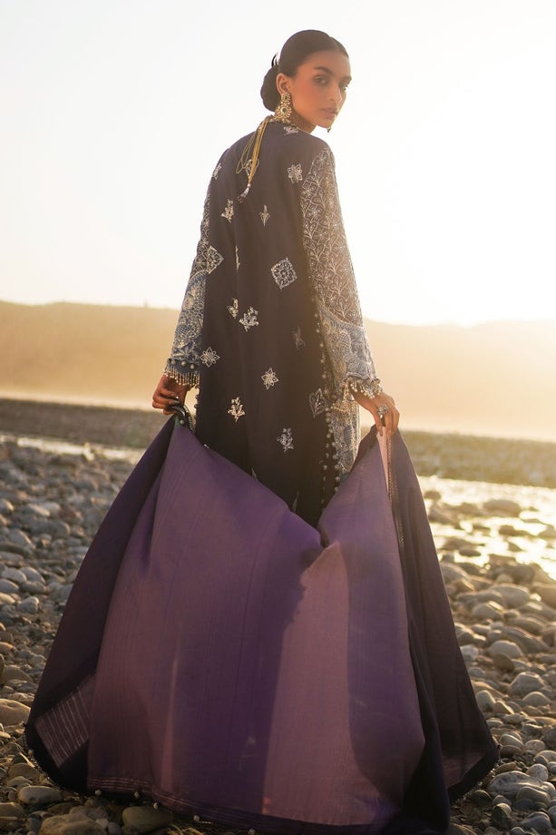 9B | Sana Safinaz | Luxury Lawn 2023