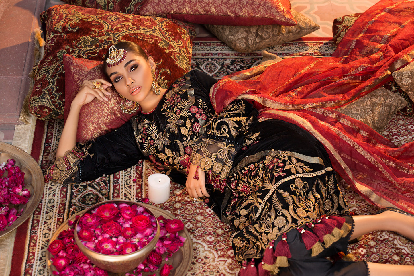 Viola Cosmos (Javeria Zoa - Látom Volume 2)