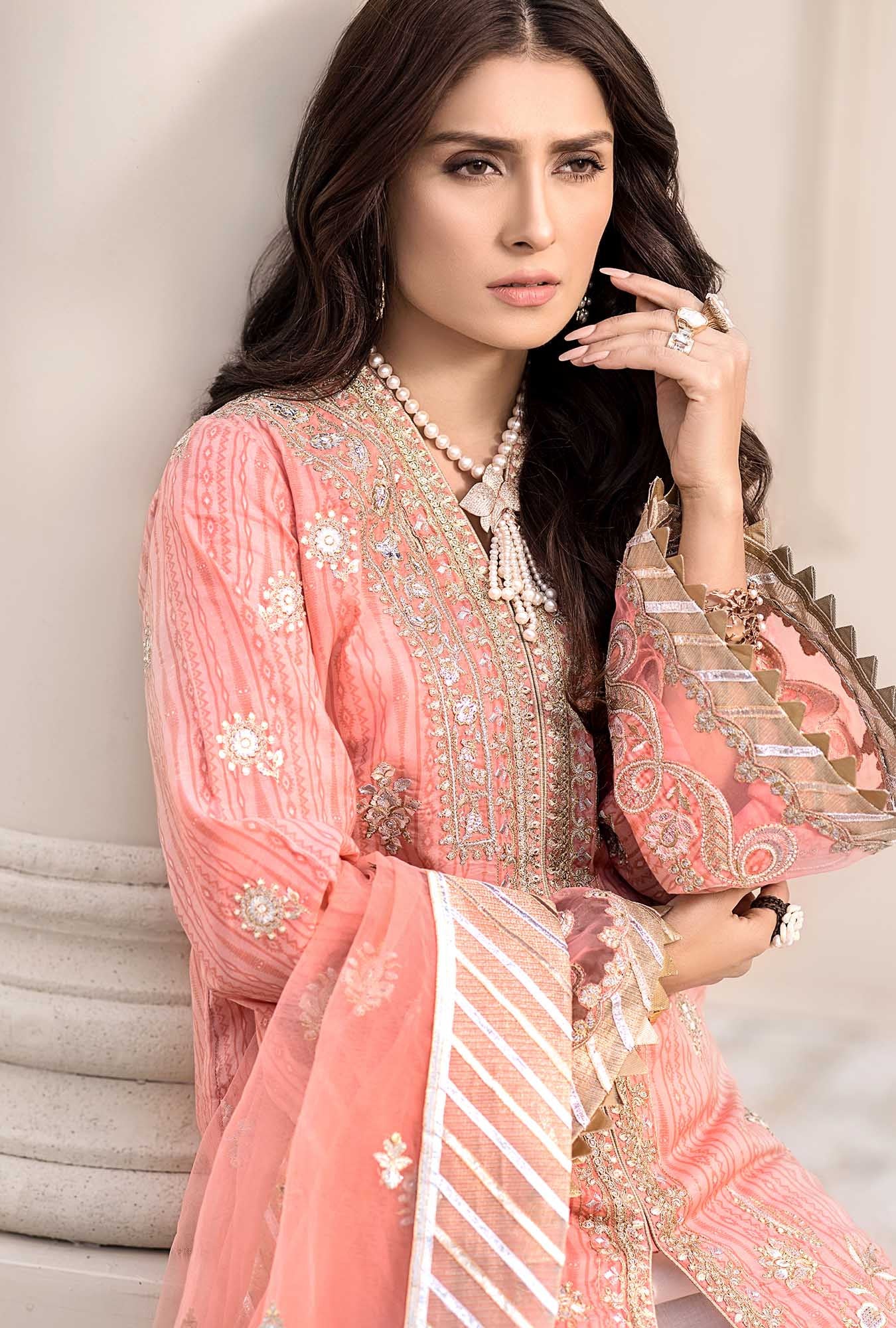 Scintilla-D6-B | Noor by Saadia Asad | Luxury Lawn'20