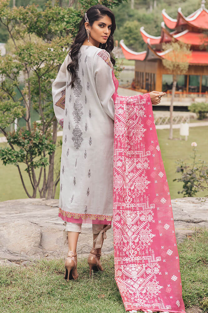 Lilly White 06 (Muscari - Masuri Luxe Collection'19)