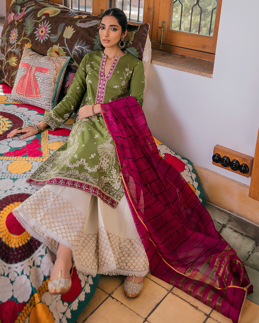 Nilufer (ZF-08) | Zaha | Eid & Tea at Mummy's | Eid Unstitched'20
