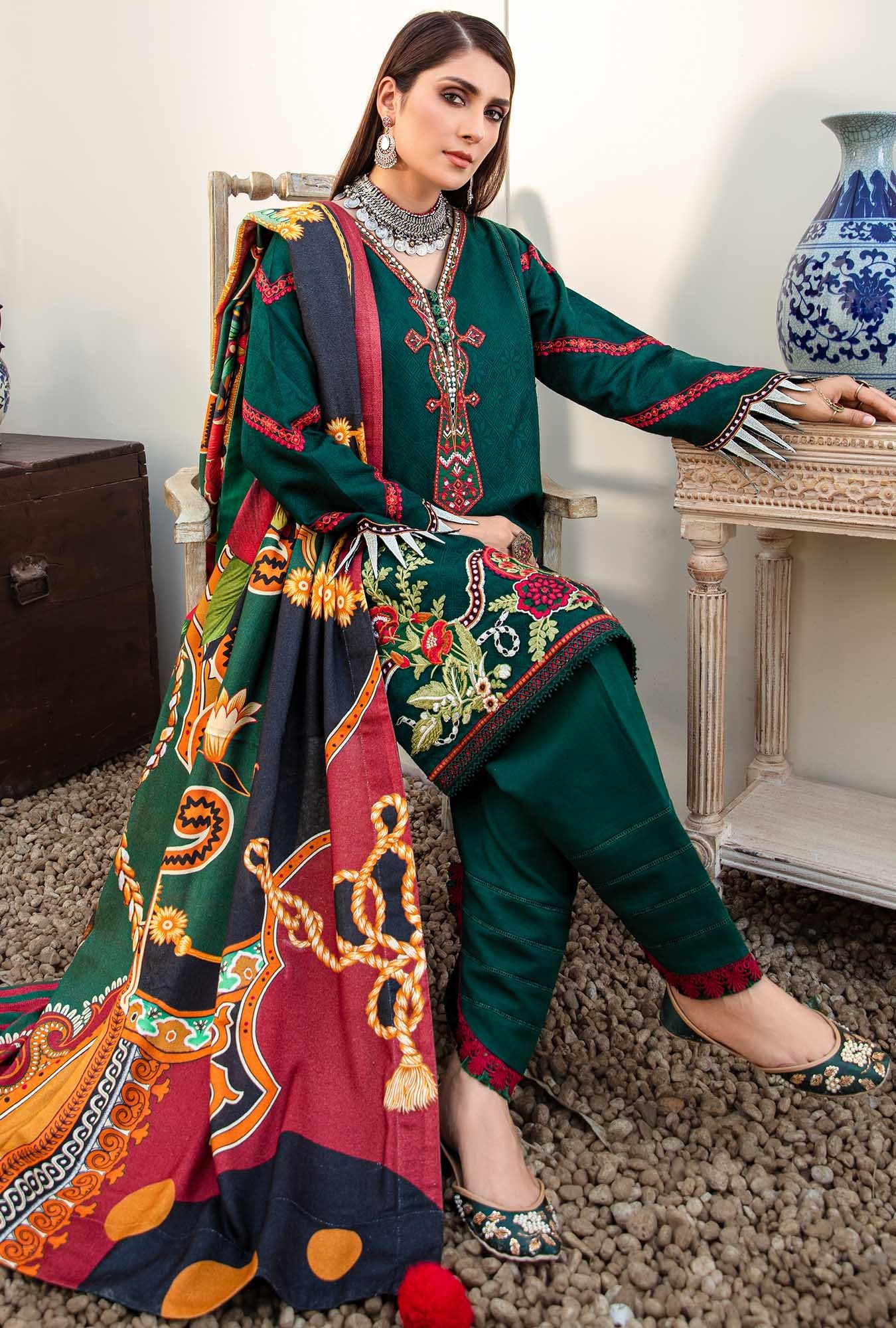 D6- Basil | Noor by Saadia Asad | Embroidered Shawl'20