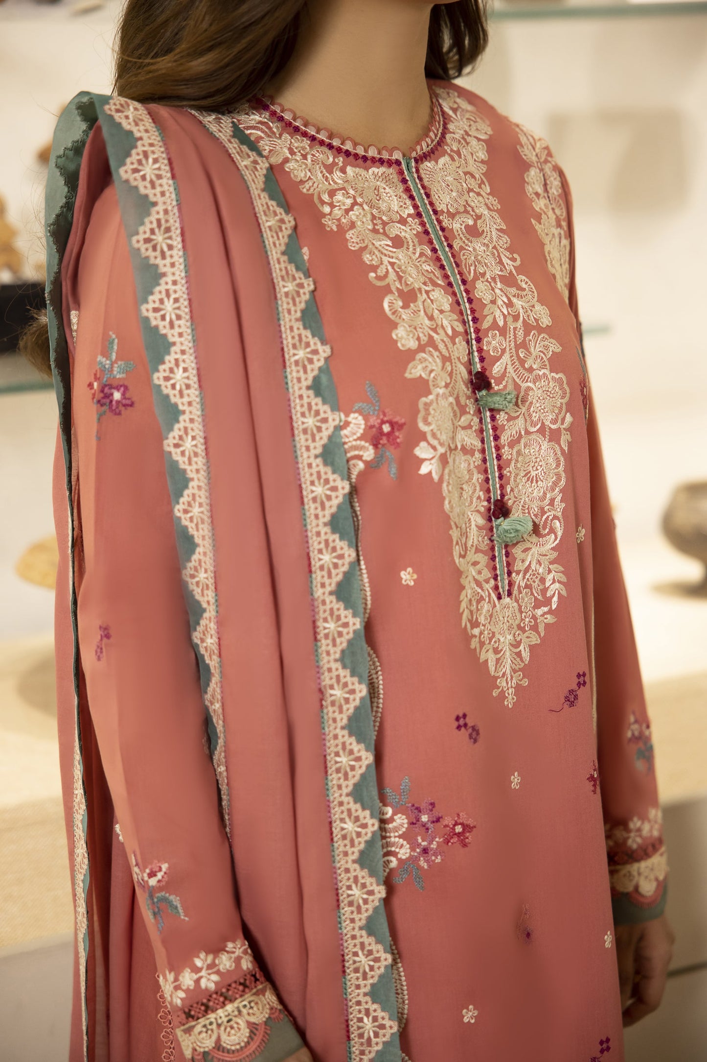 LARMINA (ZL24-02 B) | Zaha | Luxury Lawn 2024