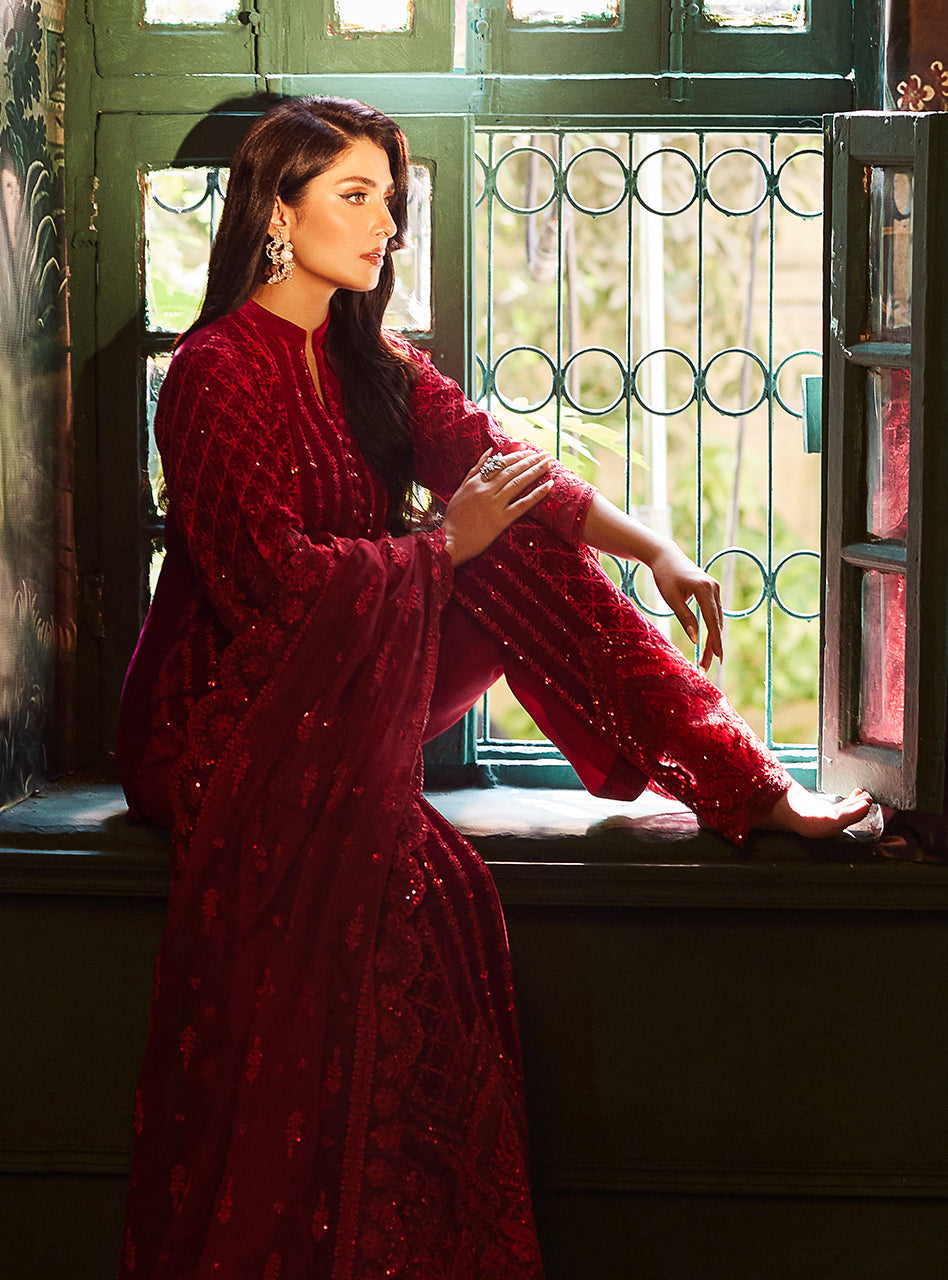 SURKH | Zainab chottani | velvet Collection 2023