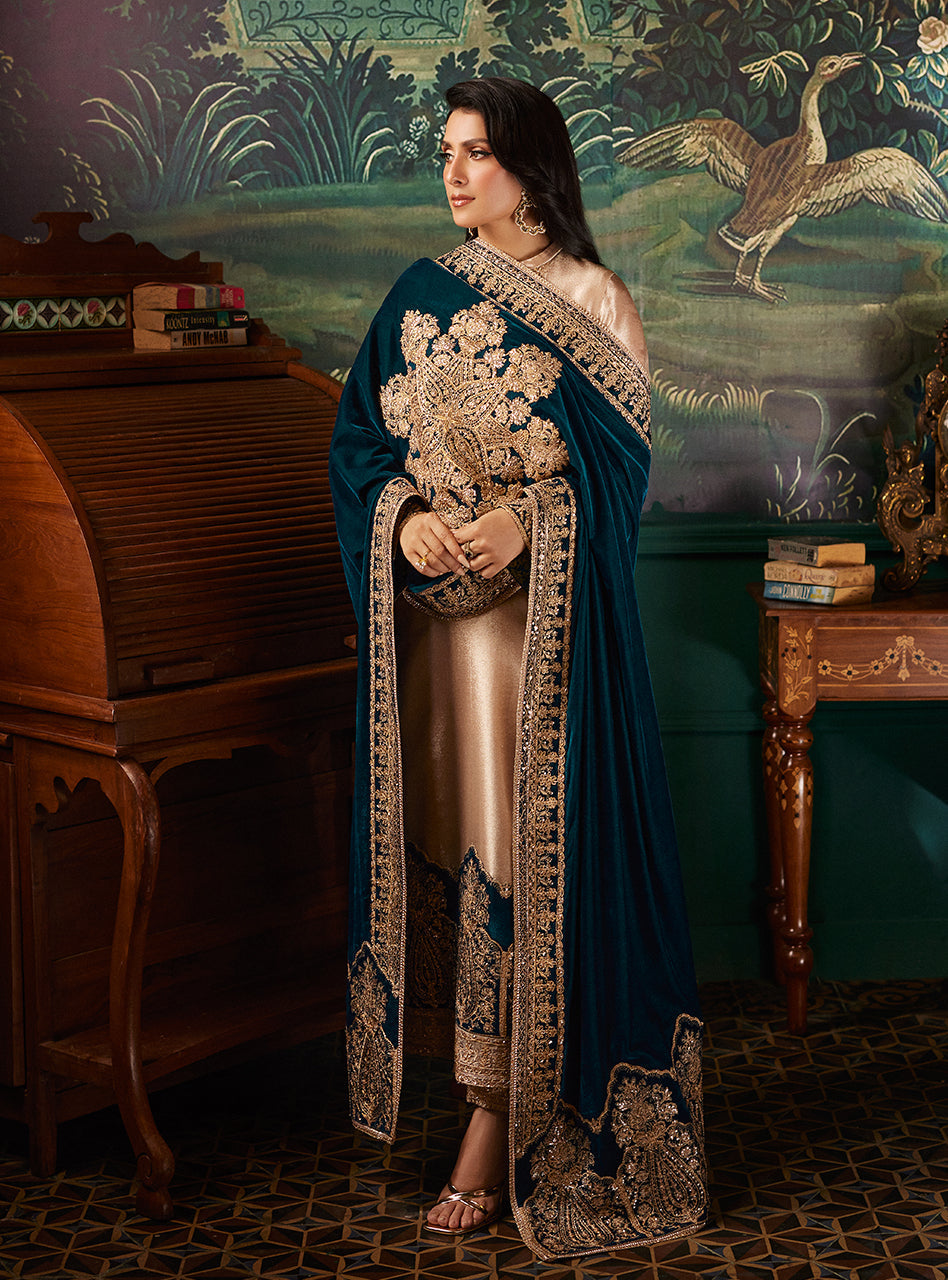 AMBER | Zainab chottani | velvet Collection 2023