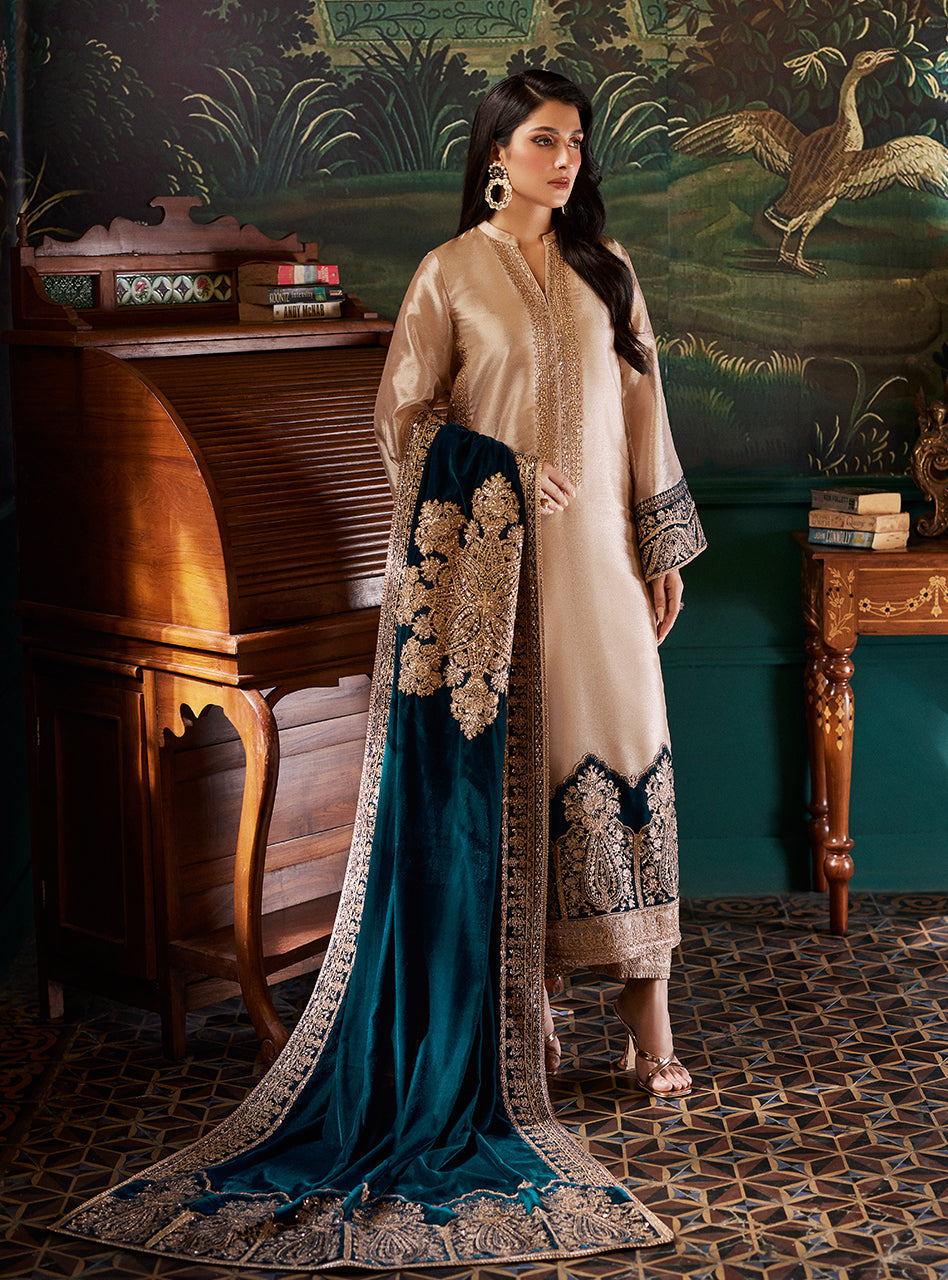 AMBER | Zainab chottani | velvet Collection 2023