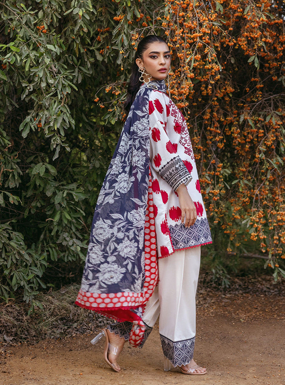 FREYA - D 10A | Zainab Chottani | Tahra Lawn 2024