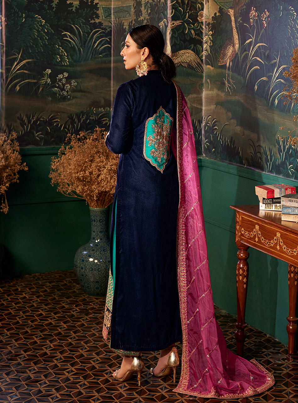 AMIRA | Zainab chottani | velvet Collection 2023