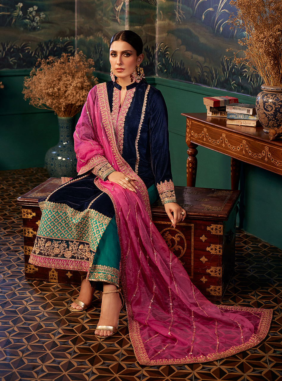 AMIRA | Zainab chottani | velvet Collection 2023